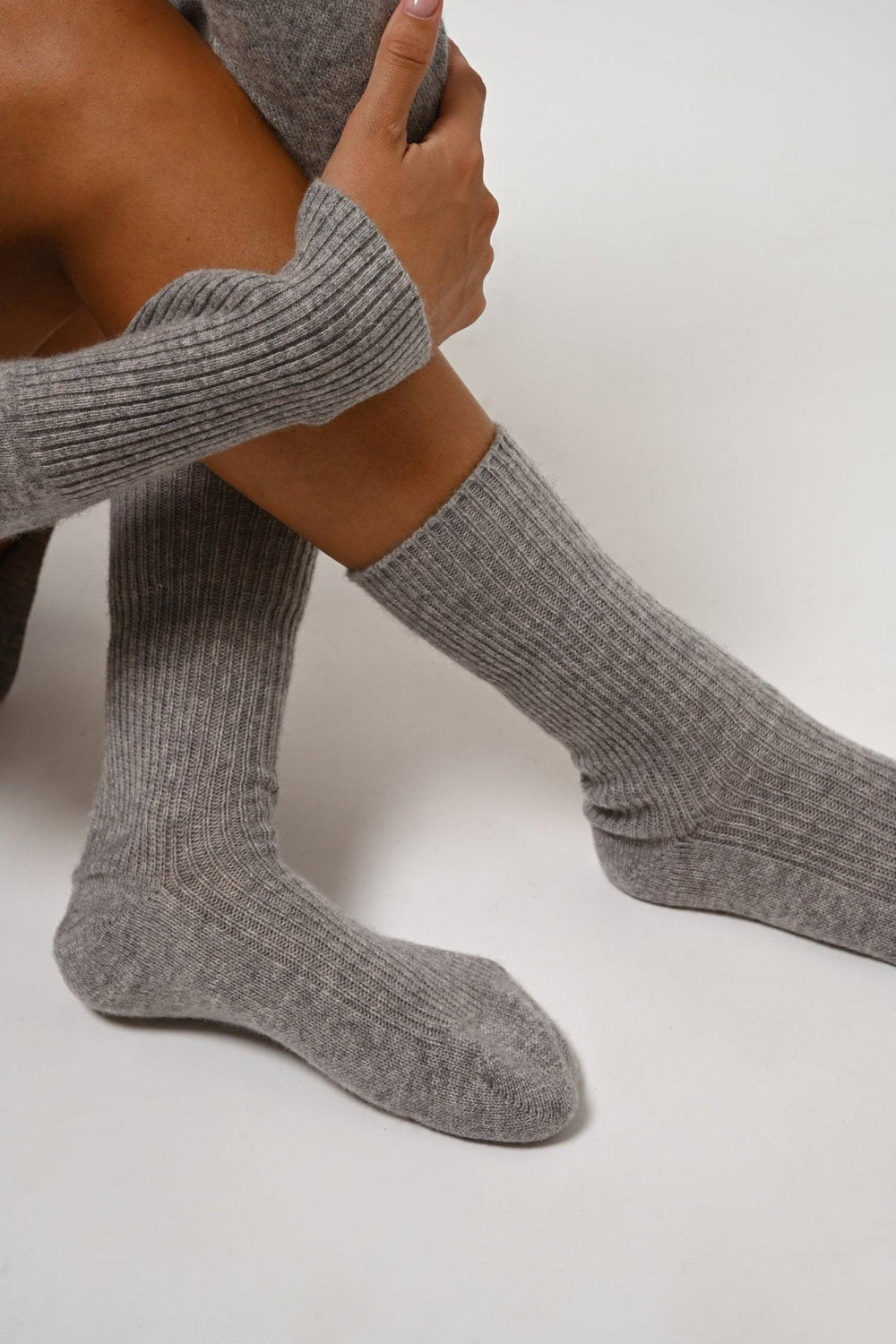 CHEWILA 4-count mottled cloud socks 100% cashmere