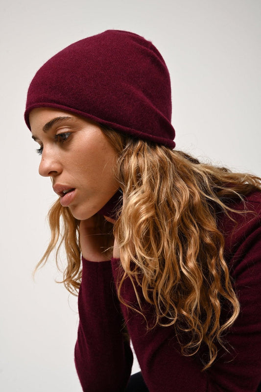 PINIER burgundy bonnet 100% cashmere