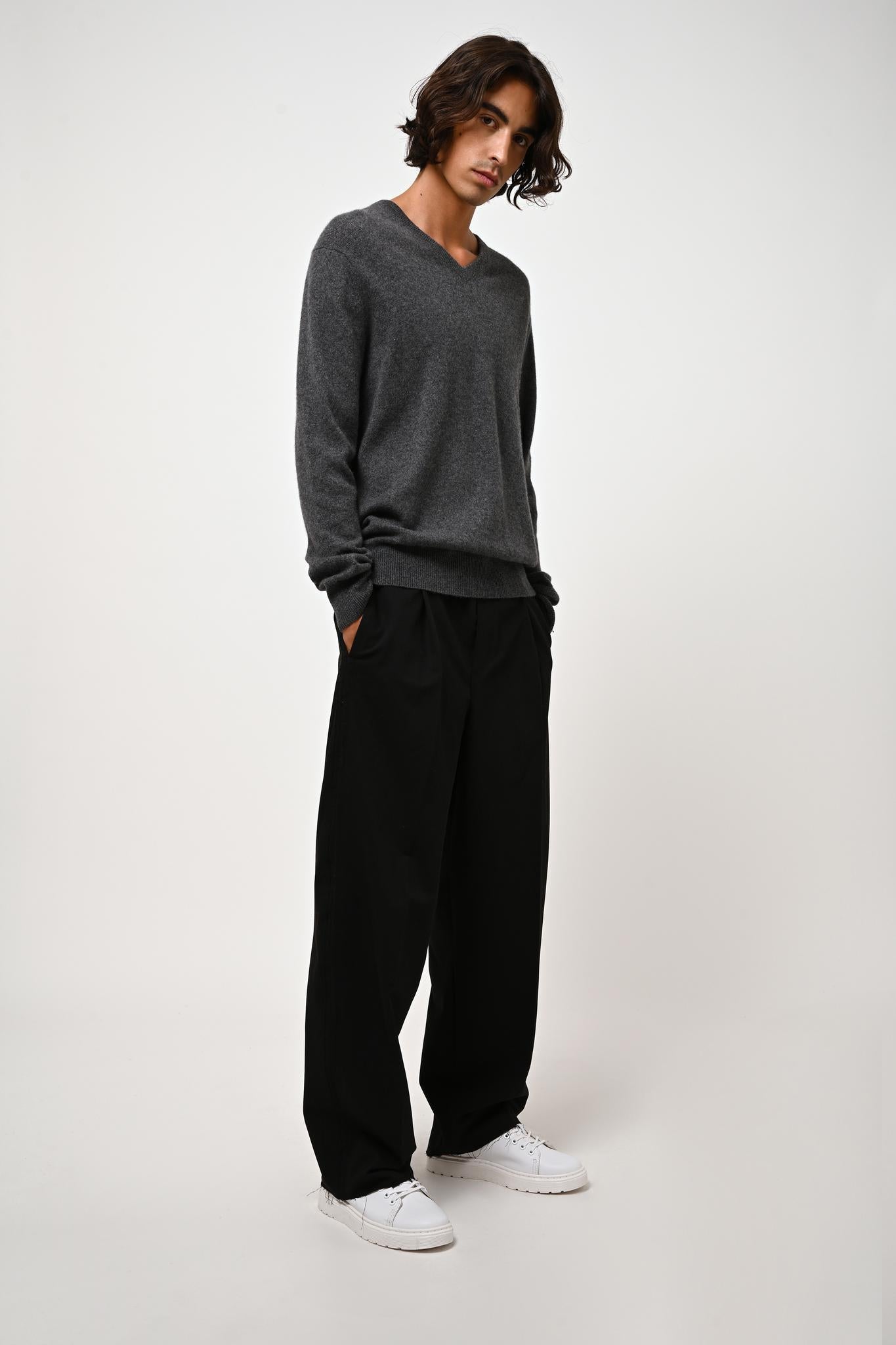 AGEL v-neck sweater anthracite mottled 100% cashmere