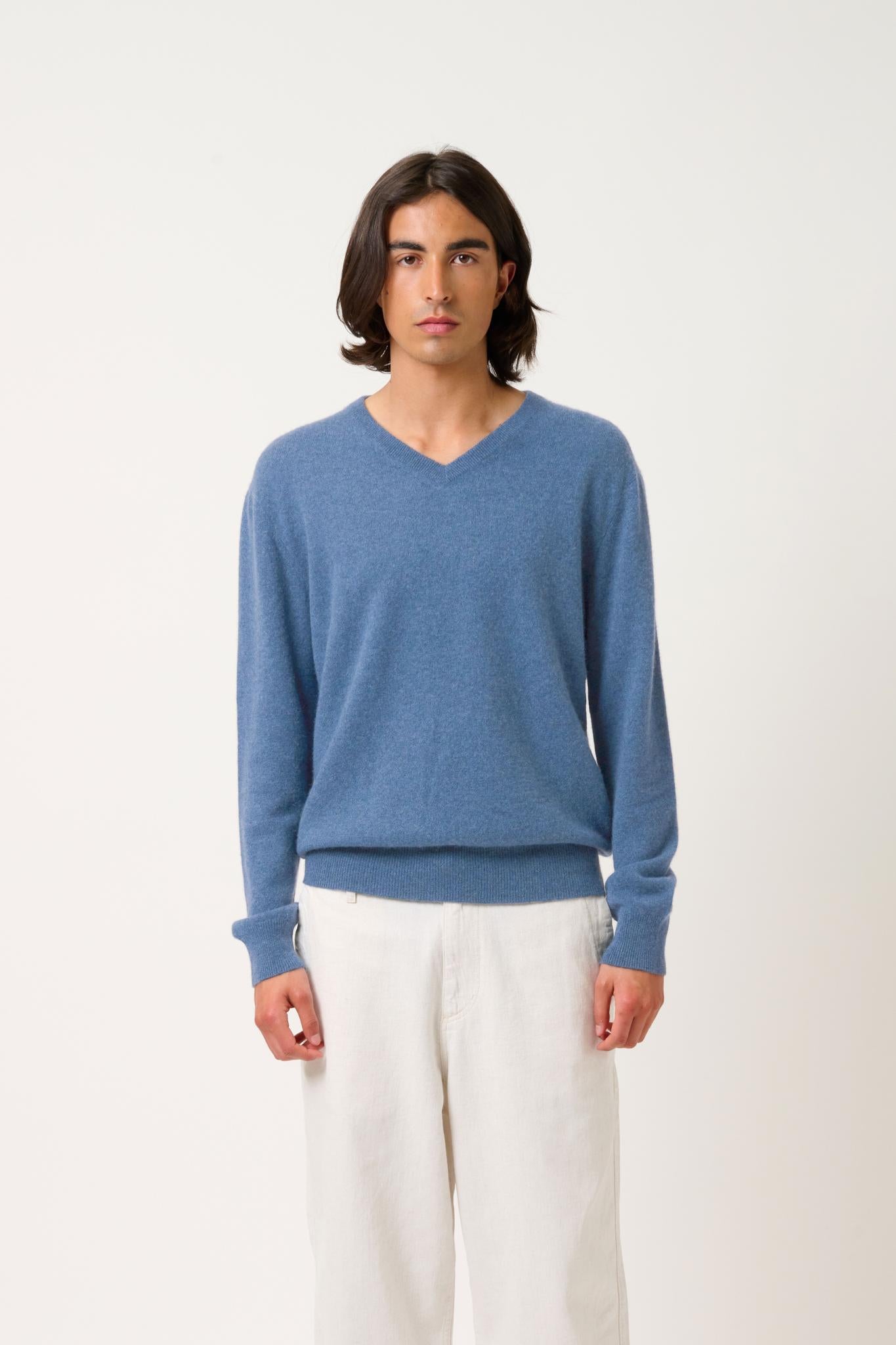 AGEL v-neck sweater denim blue 100% cashmere