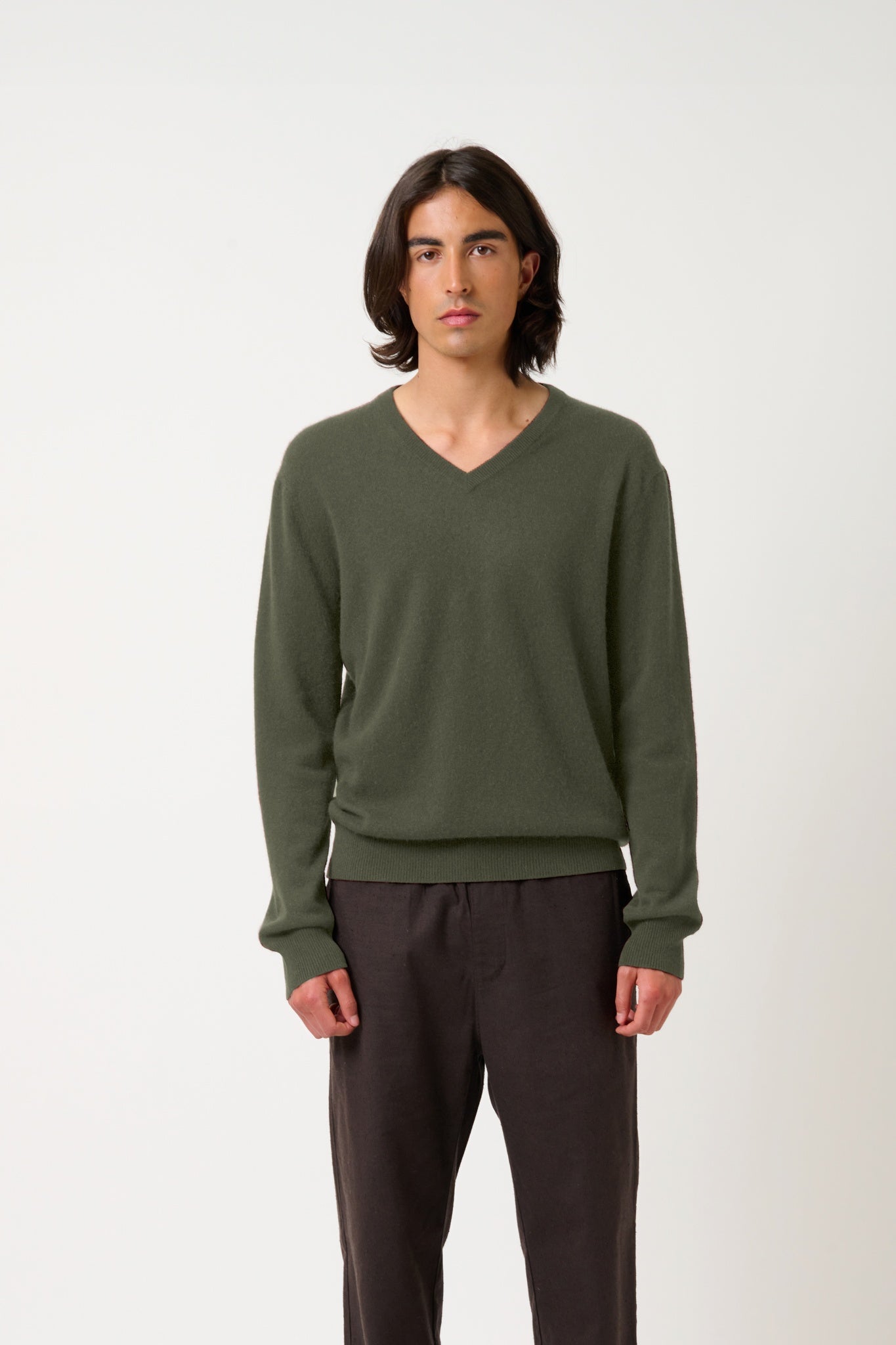 AGEL Pullover mit V-Ausschnitt khaki 100% Kaschmir