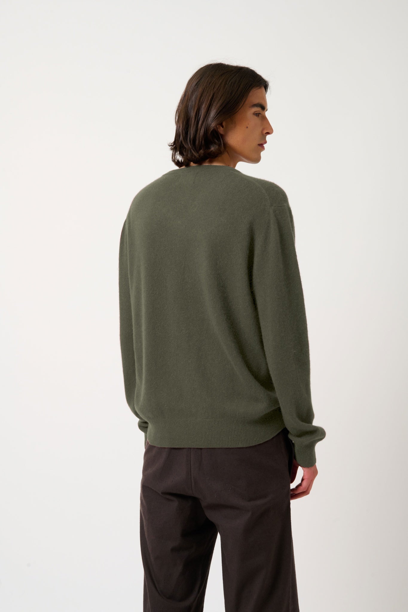 AGEL khaki v-neck sweater 100% cashmere
