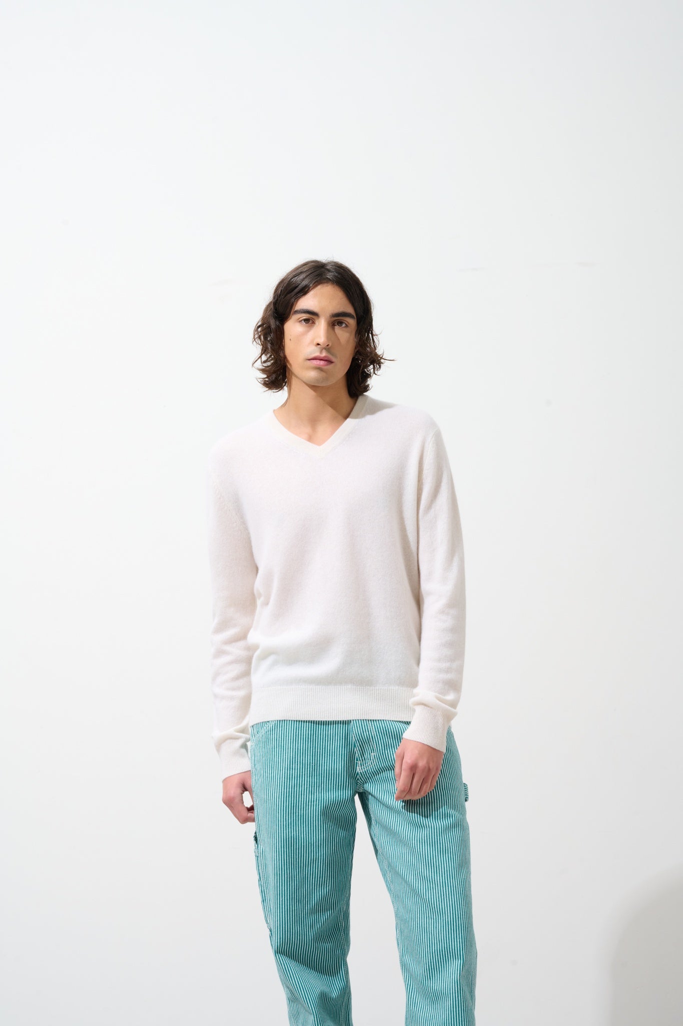 AGEL Pullover mit V-Ausschnitt Schnee 100% Kaschmir