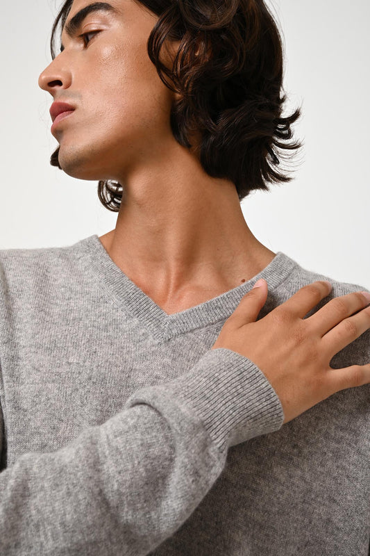 AGEL cloudy v-neck sweater 100% cashmere
