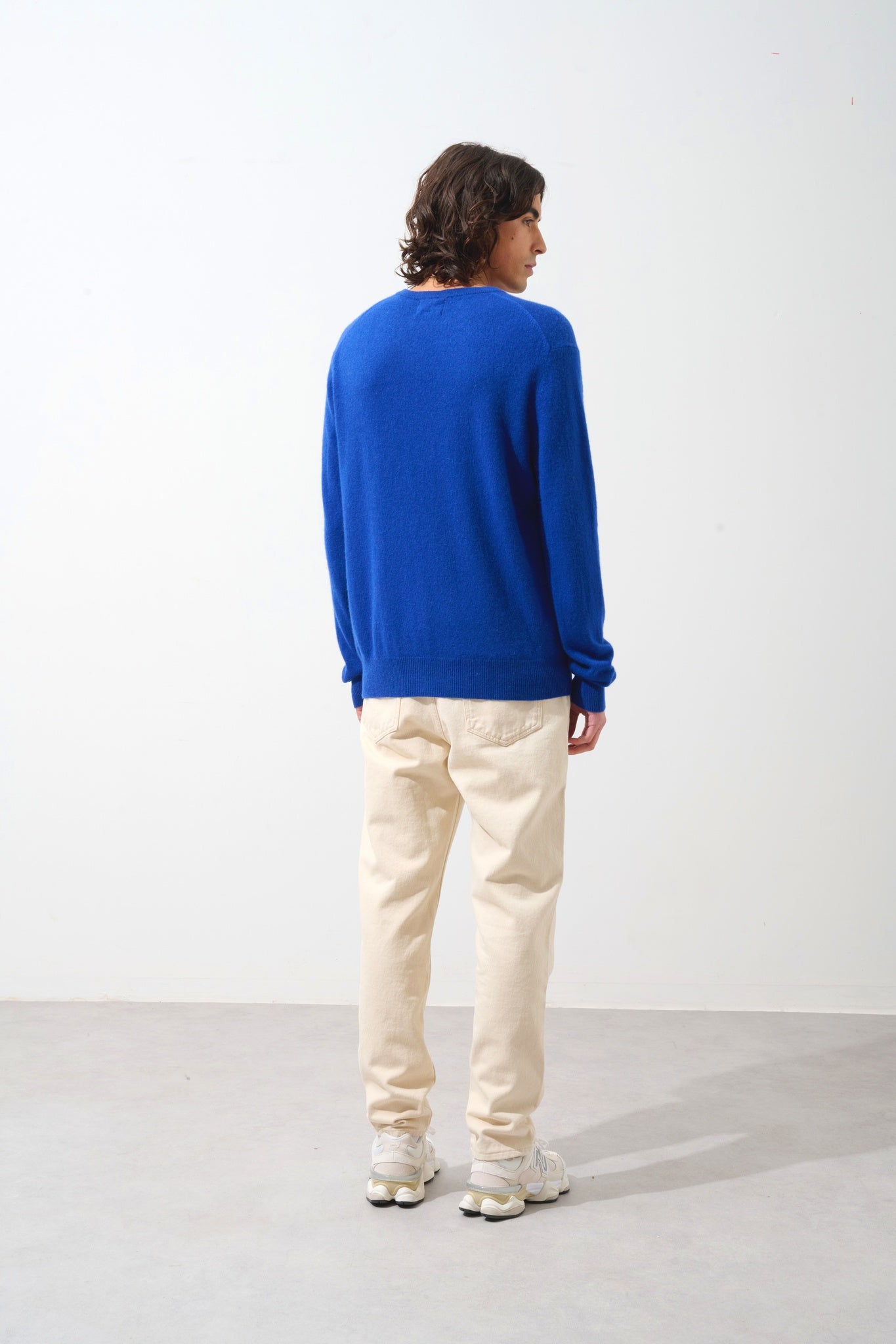 AGEL Pullover mit V-Ausschnitt ultramarin 100% Kaschmir