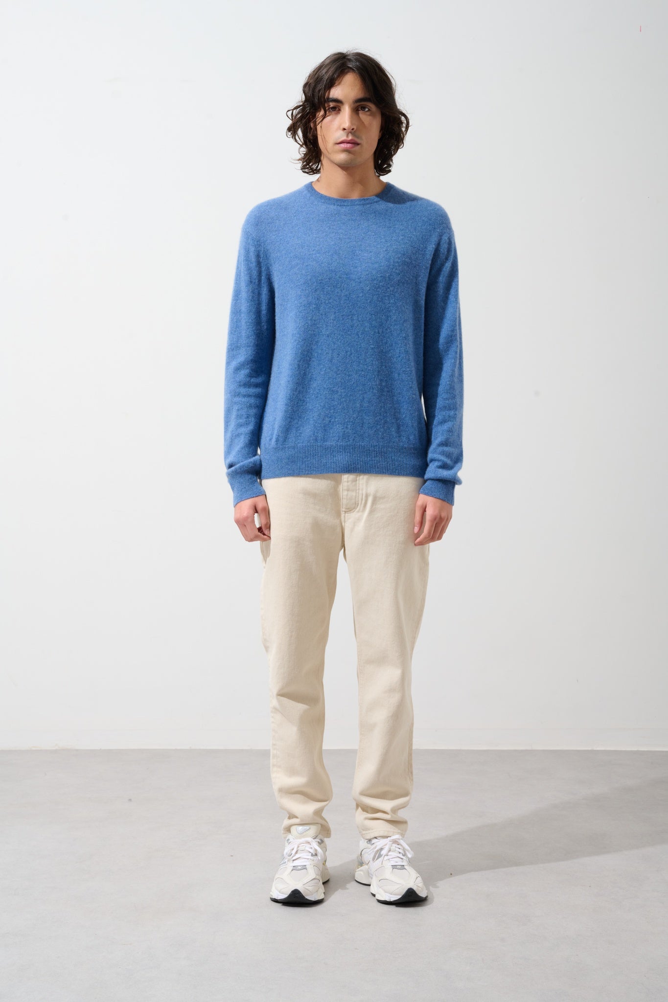 AIGLIÈRE Pullover mit Rundhalsausschnitt in Denimblau aus 100% Kaschmir