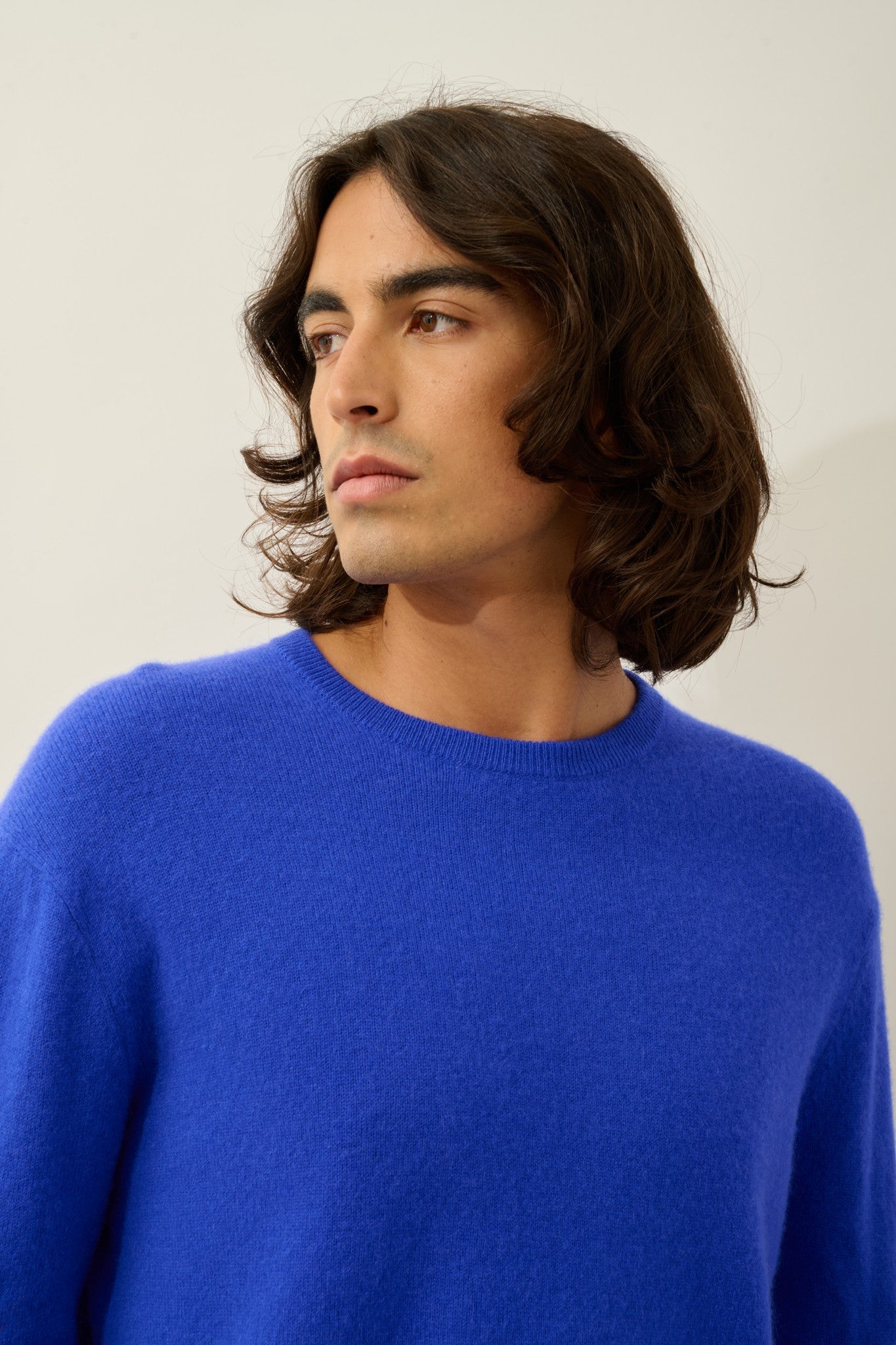 aiglière pull col rond bleu klein 100% cachemire