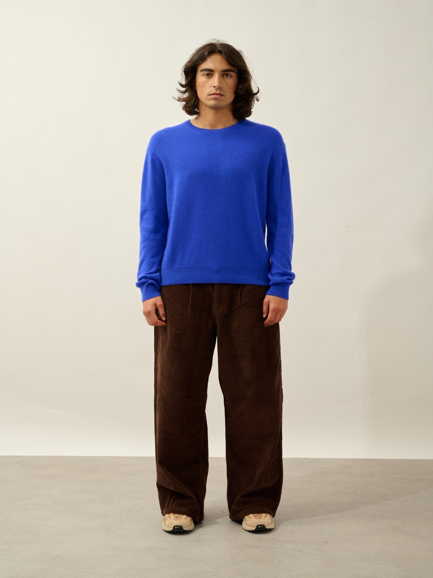 aiglière pull col rond bleu klein 100% cachemire