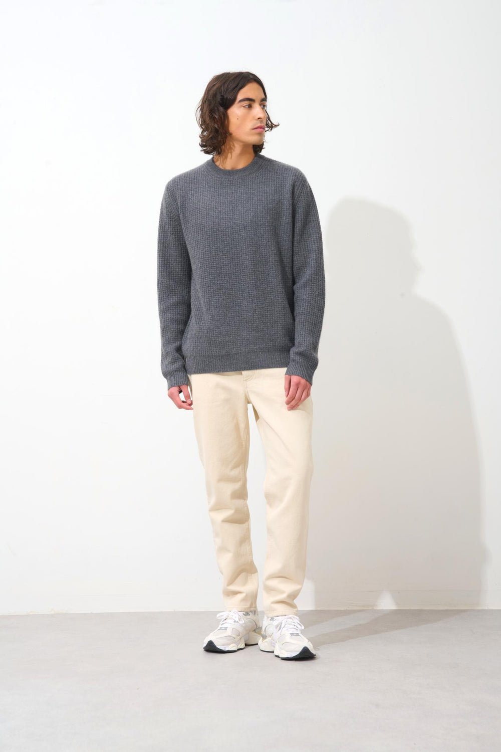 AKSEL 4-thread round-neck sweater anthracite mottled 100% cashmere