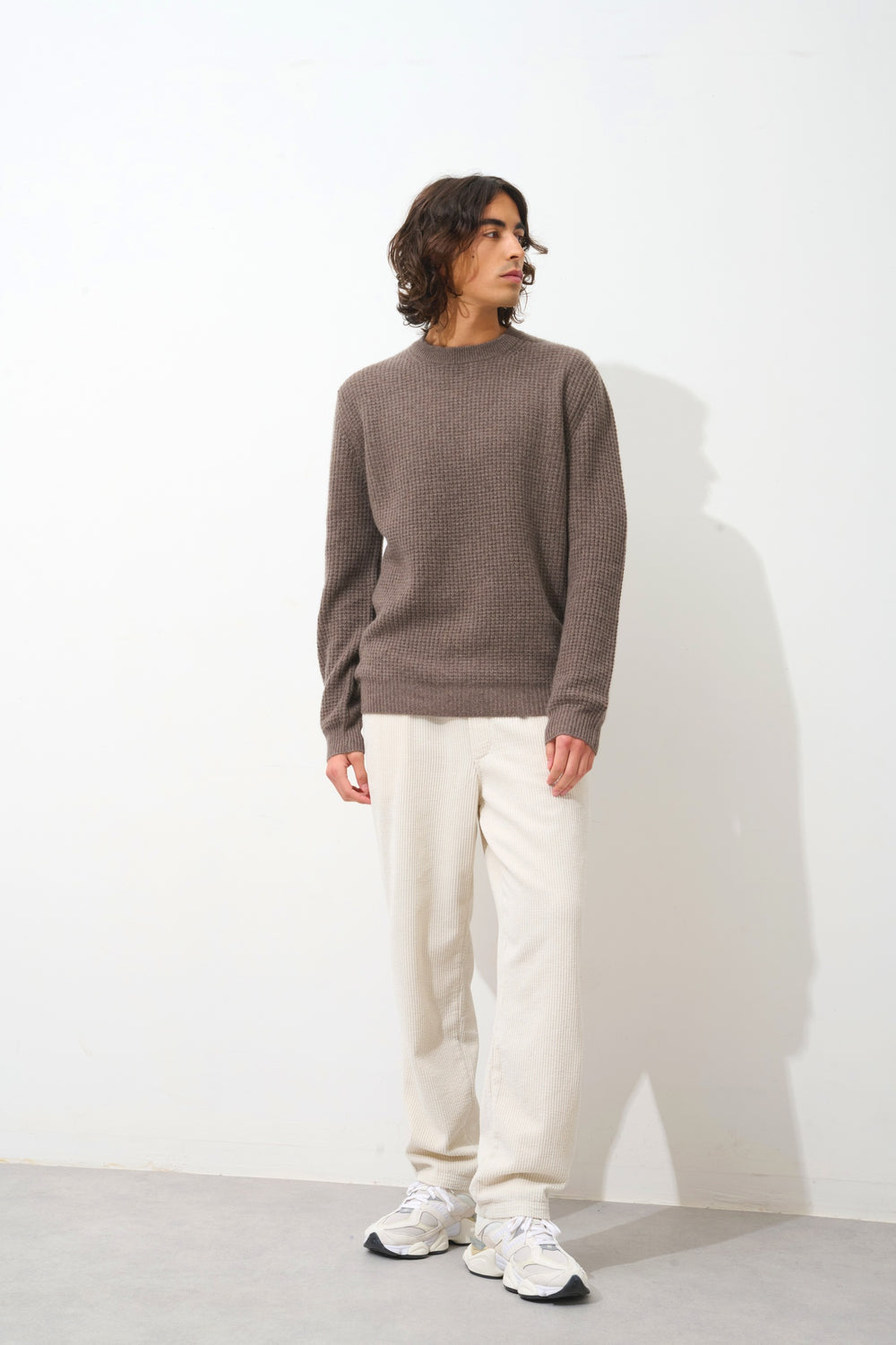 AKSEL Pullover mit Rundhalsausschnitt 4 Fäden taupe meliert 100% Kaschmir