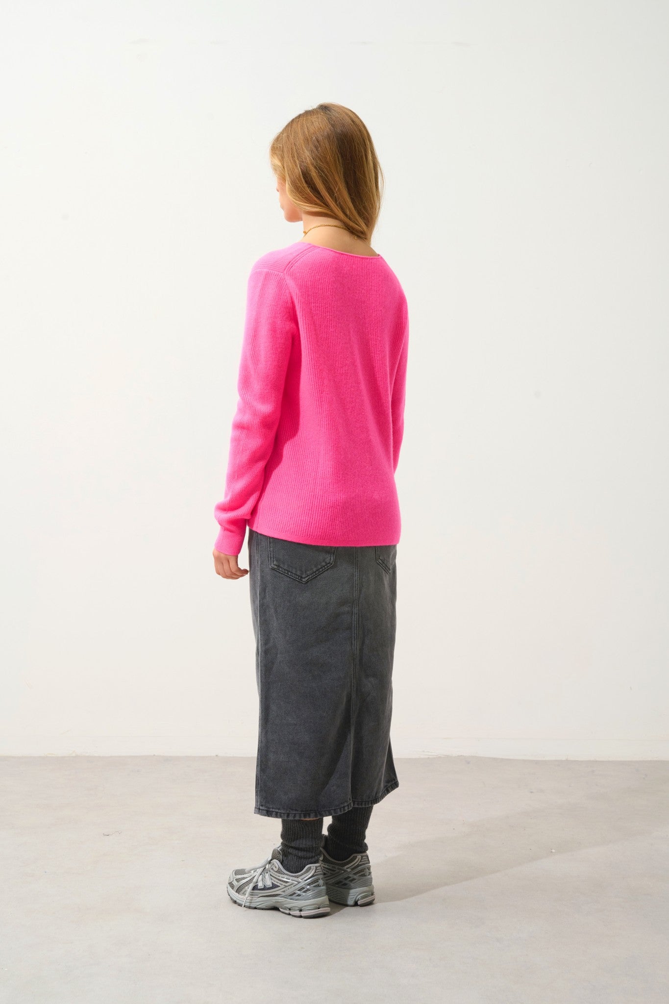 alaya pull col v rose fluo 100% cachemire