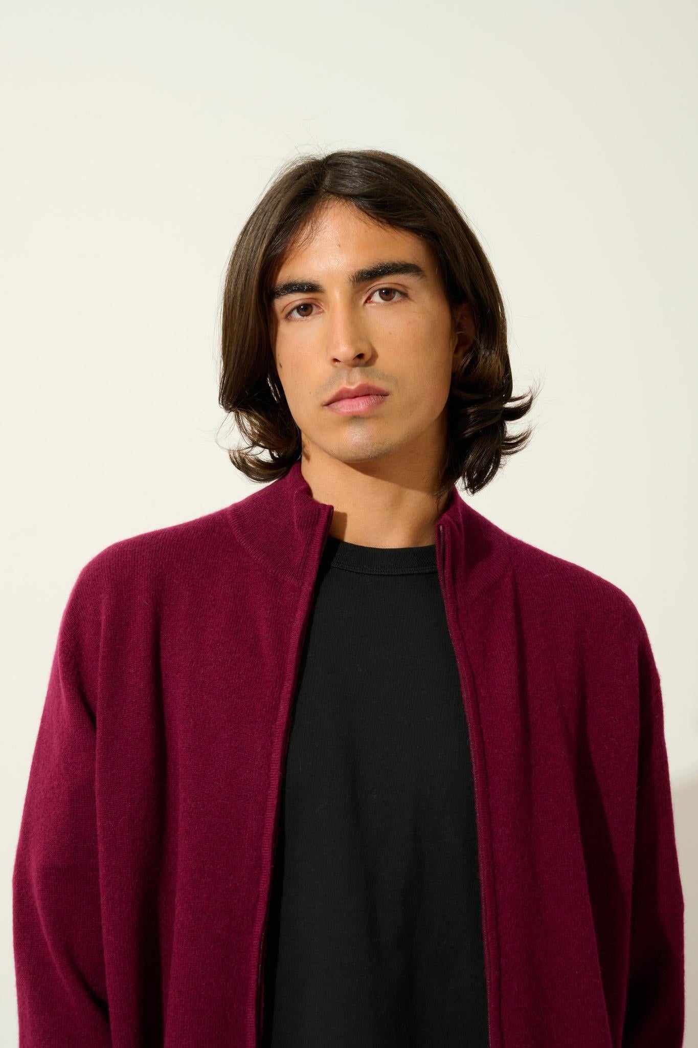 ALBARON Burgunder Strickjacke mit hohem Kragen und Reißverschluss, 100 % Kaschmir