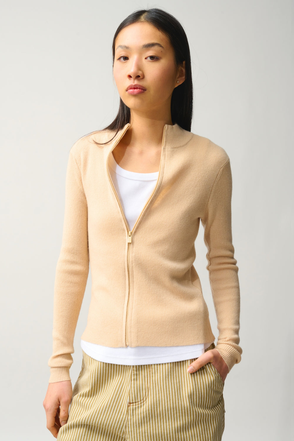 ALBERTE gilet zippé col montant beige 100% cachemire