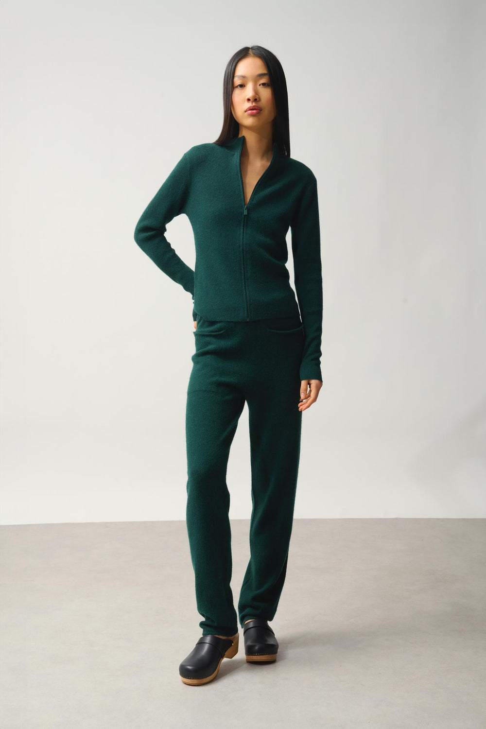 ALBERTE zipped cardigan stand-up collar cypress 100% cashmere