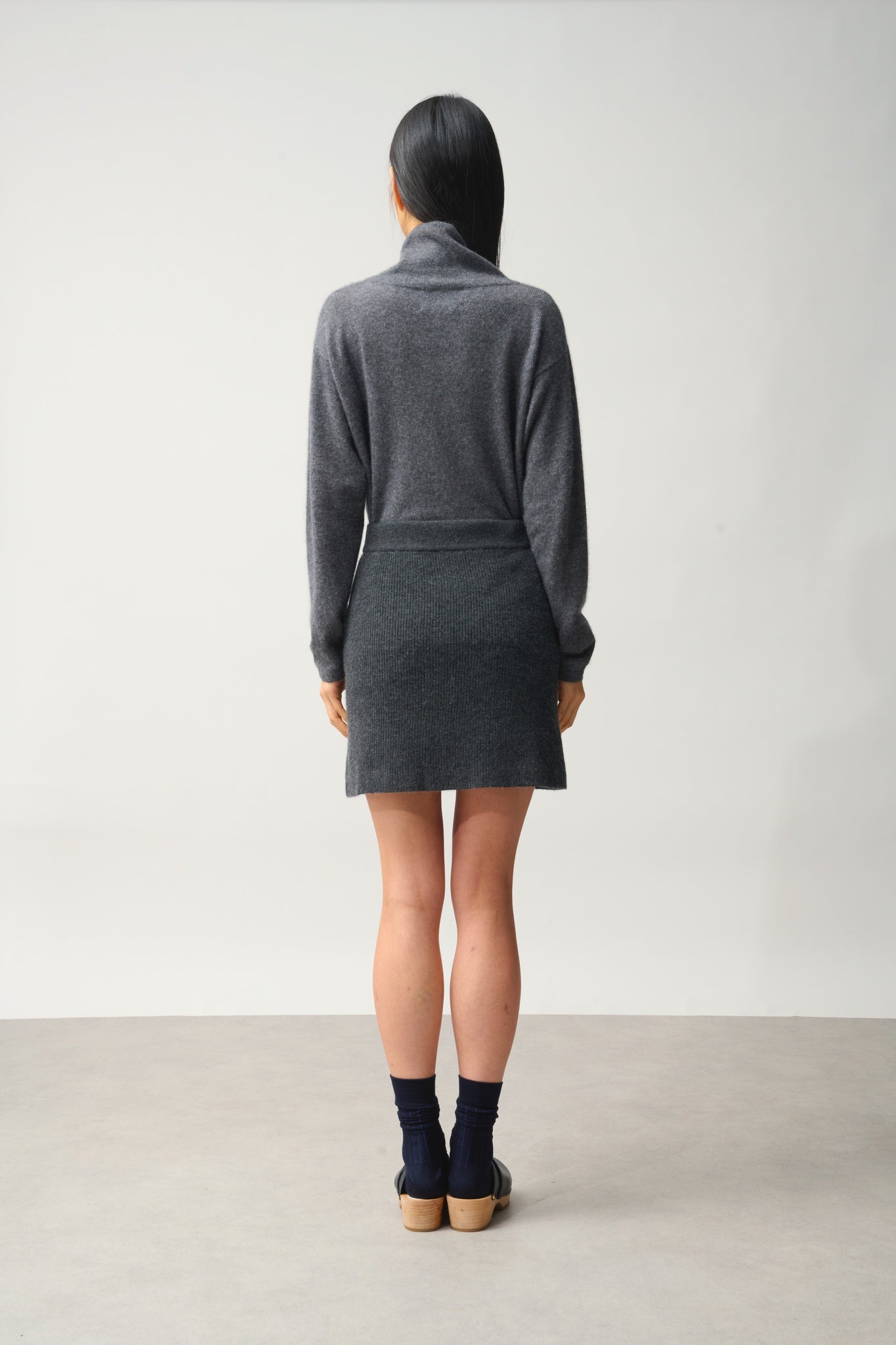 AMALIE jupe anthracite chiné 100% cachemire