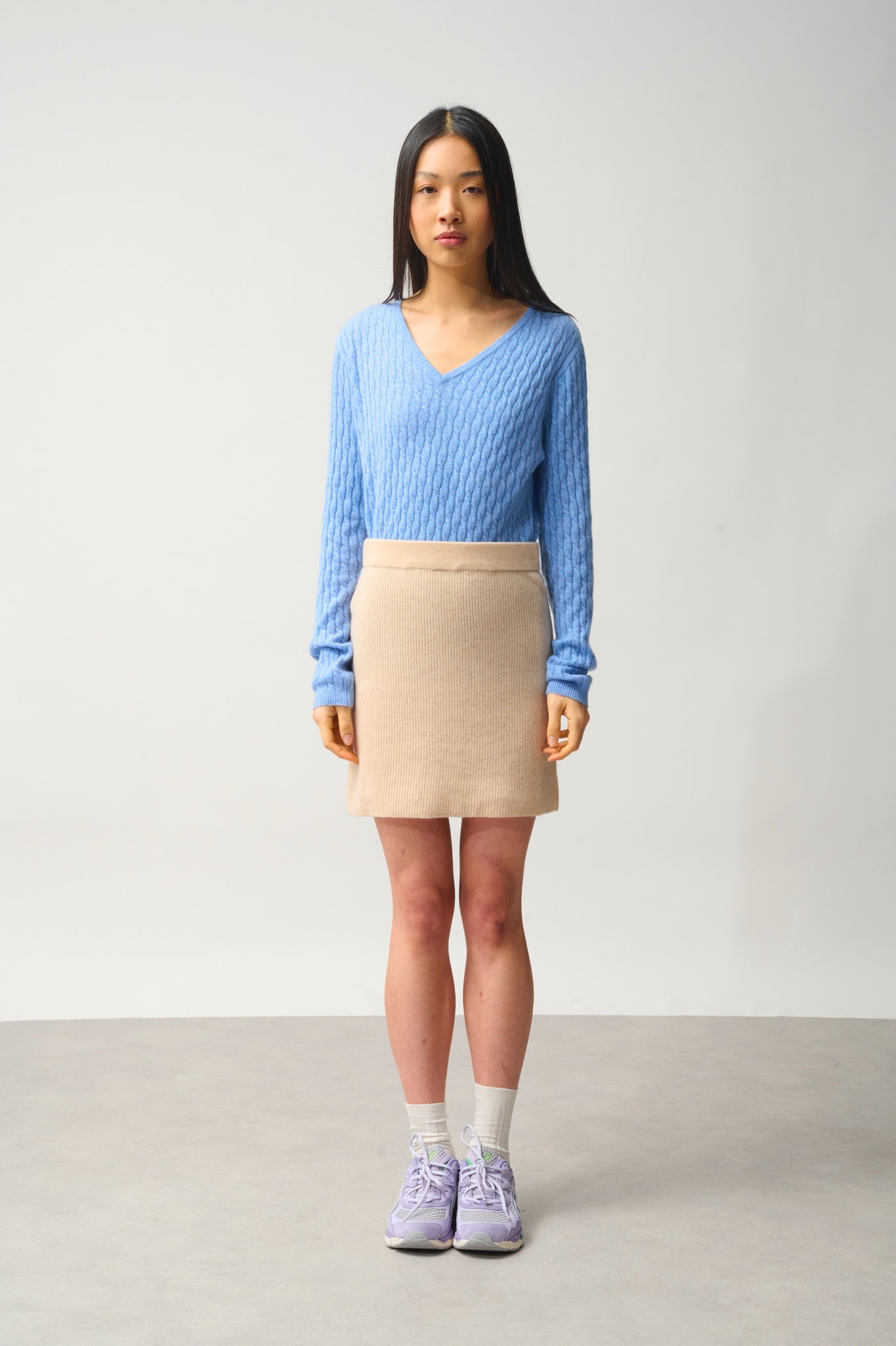 AMALIE Sandfarbener Rock aus 100% Kaschmir