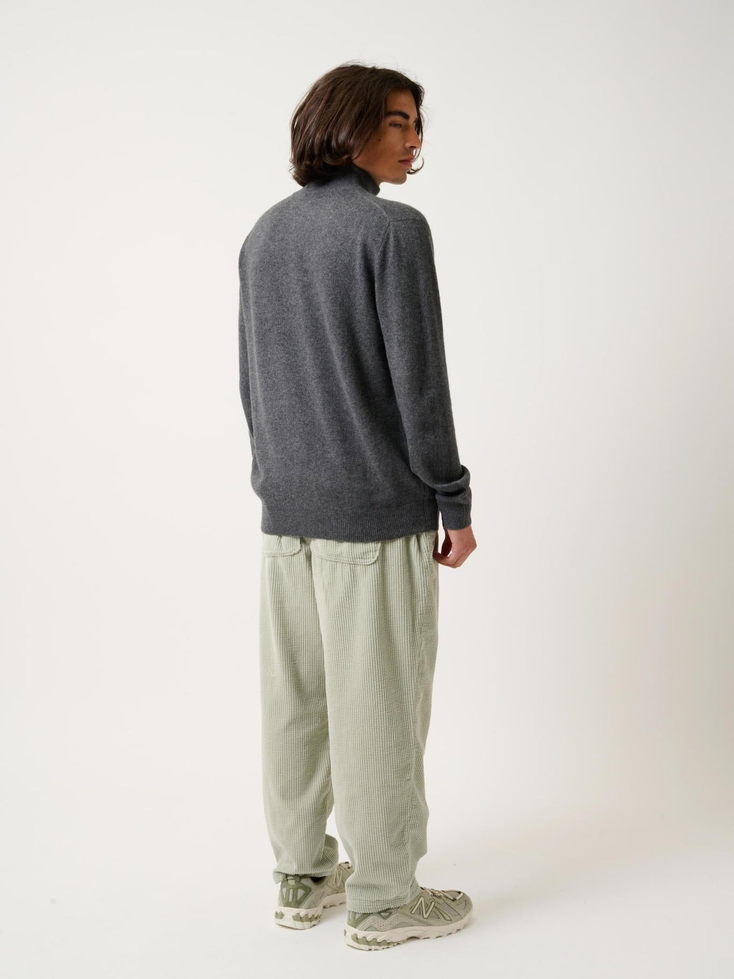 AMBIN charcoal mottled 100% cashmere trucker sweater