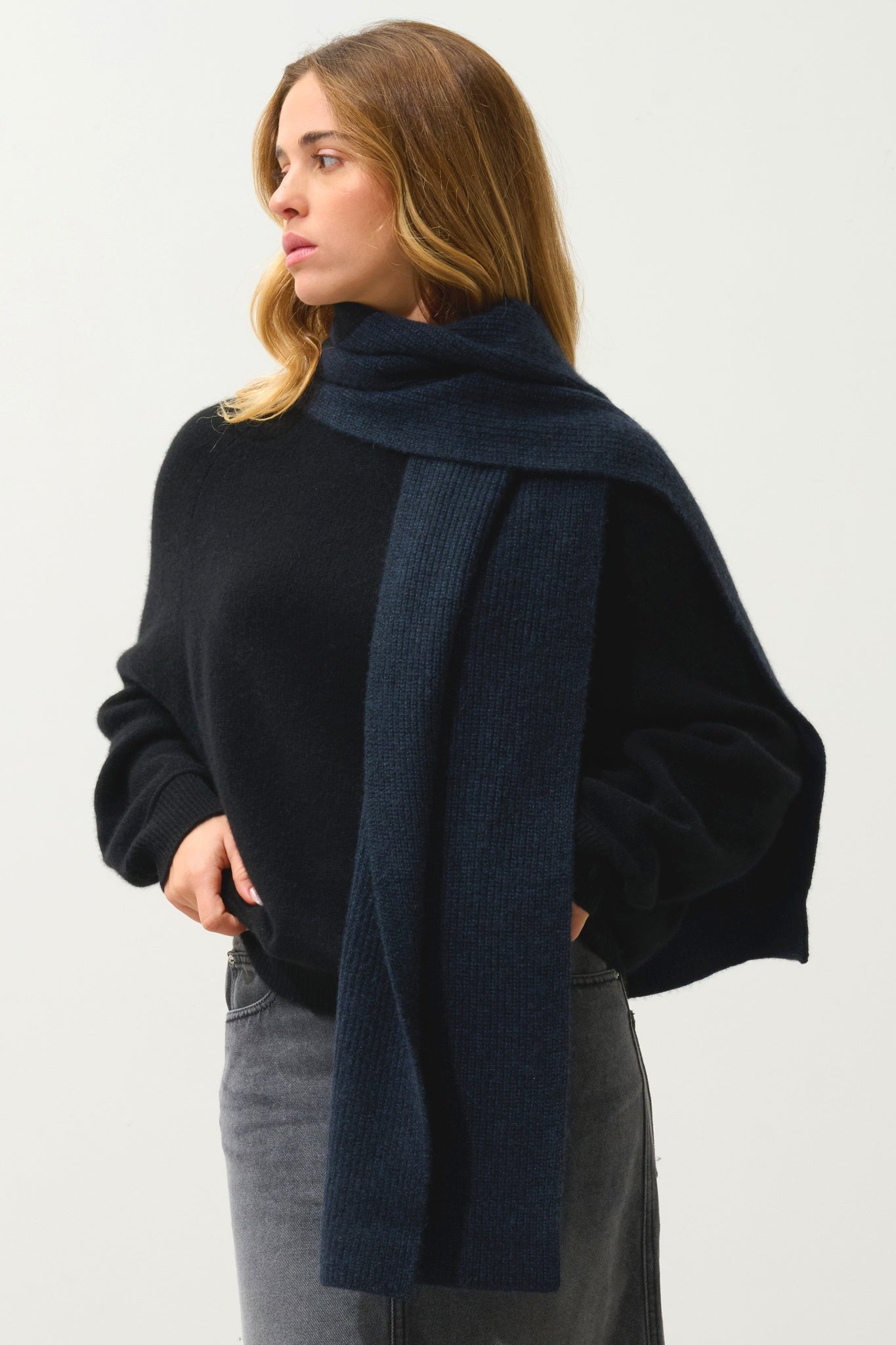 APOLLINE écharpe 4 fils caviar 100% cachemire