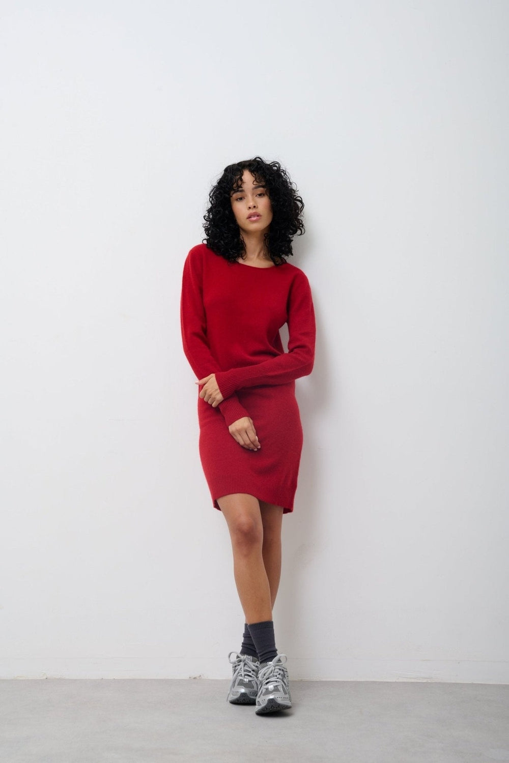 ARMET 100% cashmere ruby round-neck dress
