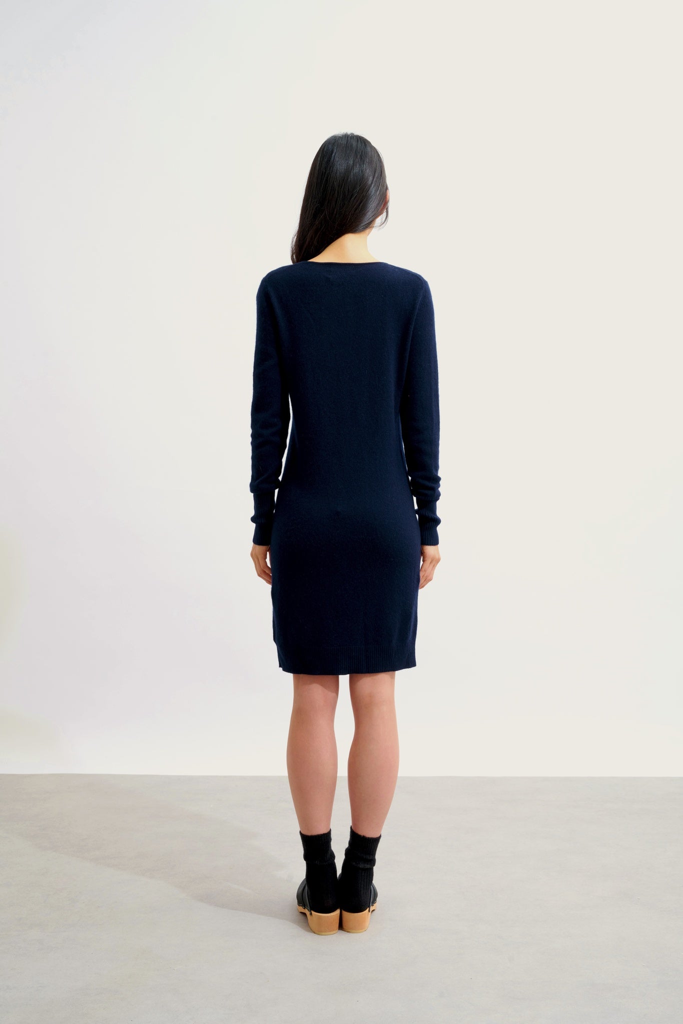 ARMET Marineblaues Rundhalskleid 100% Kaschmir