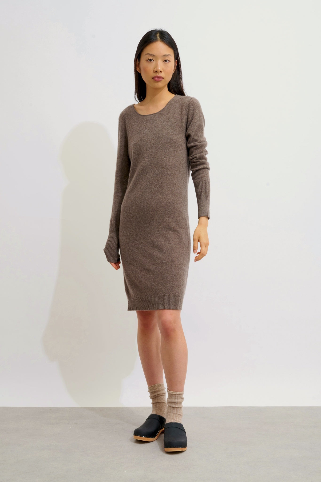 cashmere bodycon dress ARMET taupe mottled round-neck dress 100% cashmere