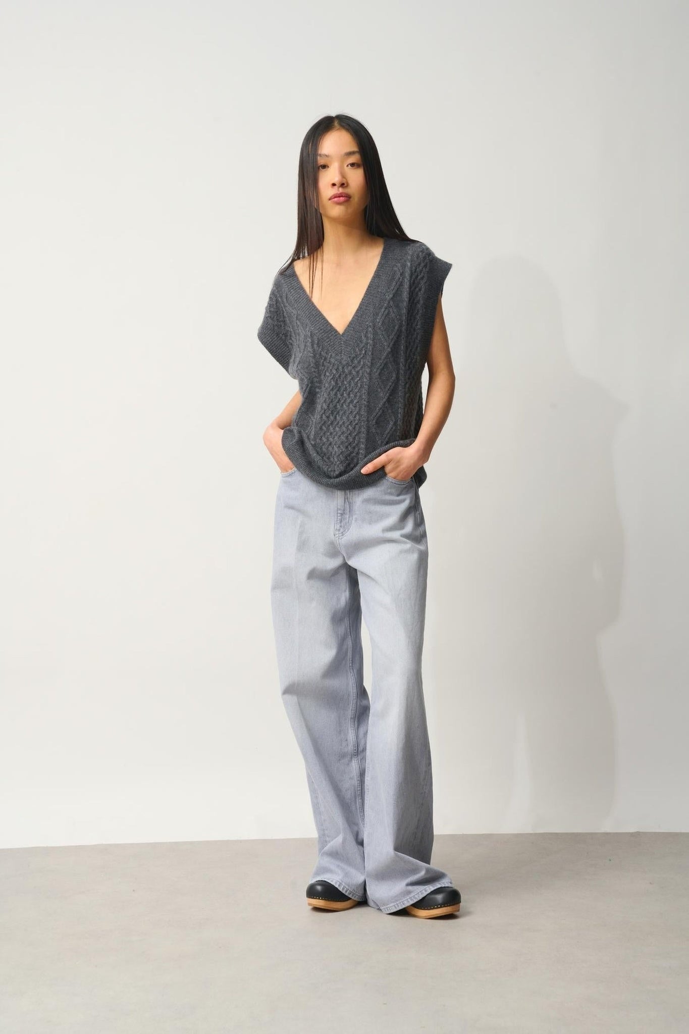 ASLOG sleeveless v-neck sweater 4 threads anthracite mottled 100% cashmere