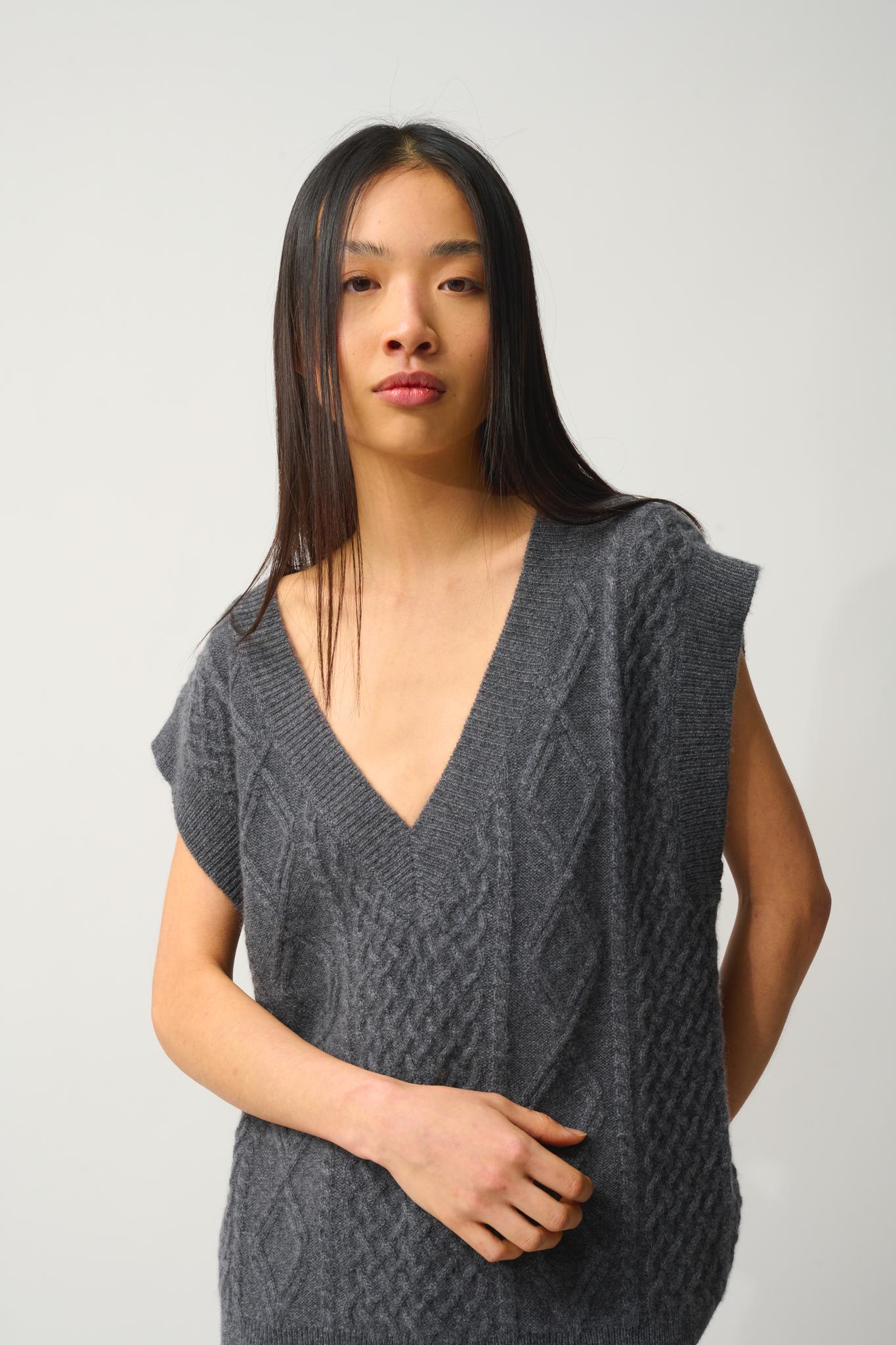 ASLOG pull col v sans manches 4 fils anthracite chiné 100% cachemire