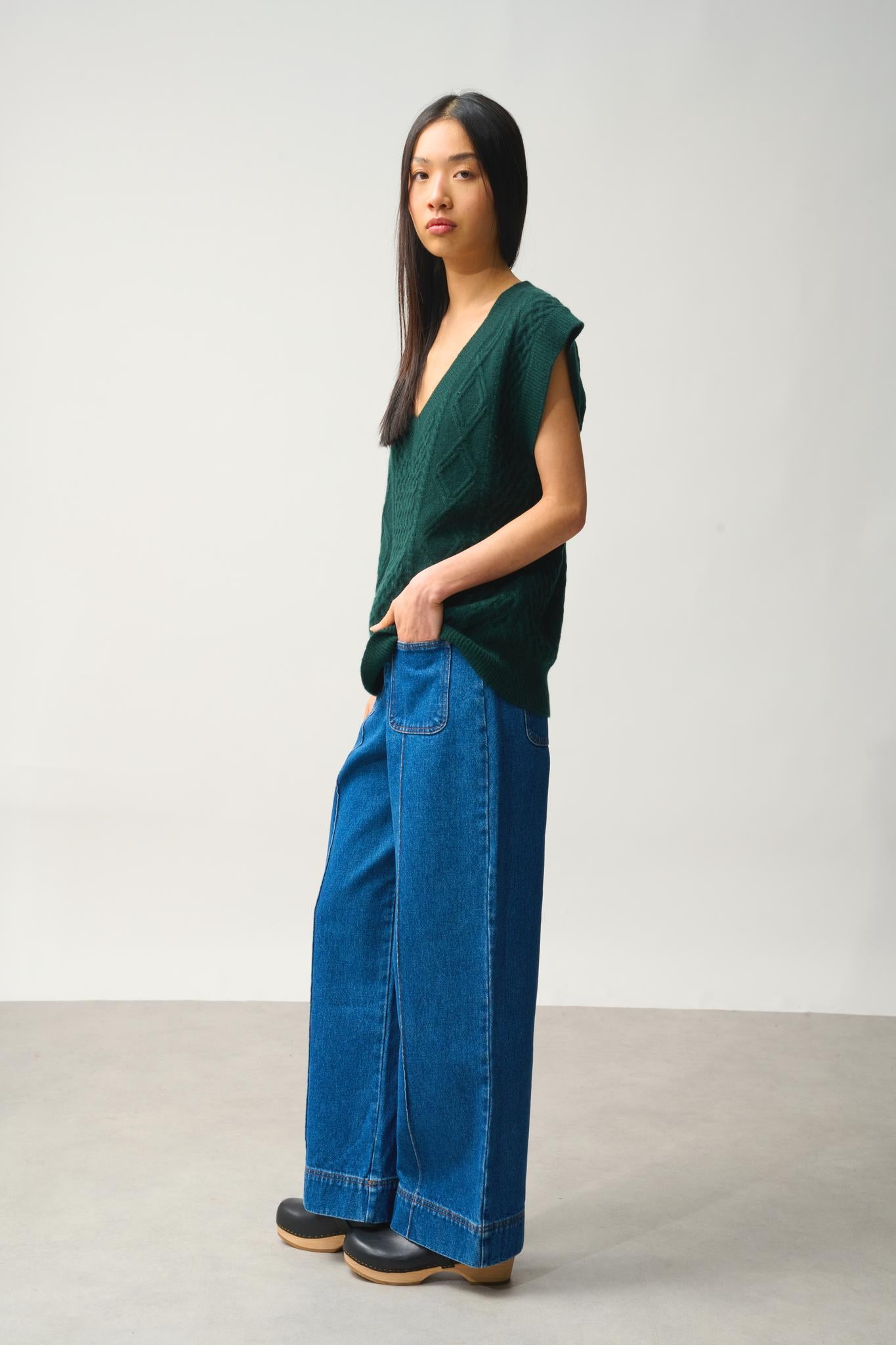 ASLOG pull col v sans manches 4 fils cyprès 100% cachemire