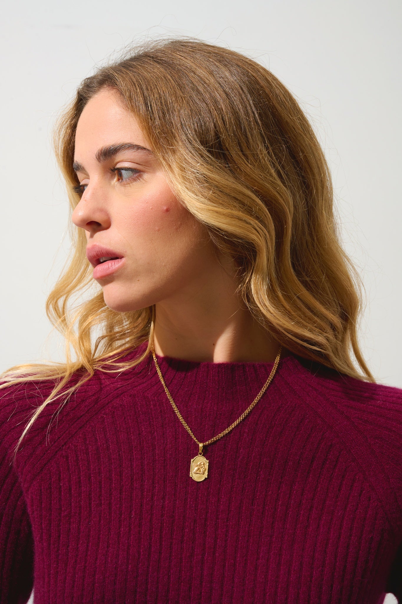 ASSIA pull col montant boutons poignets bordeaux 100% cachemire