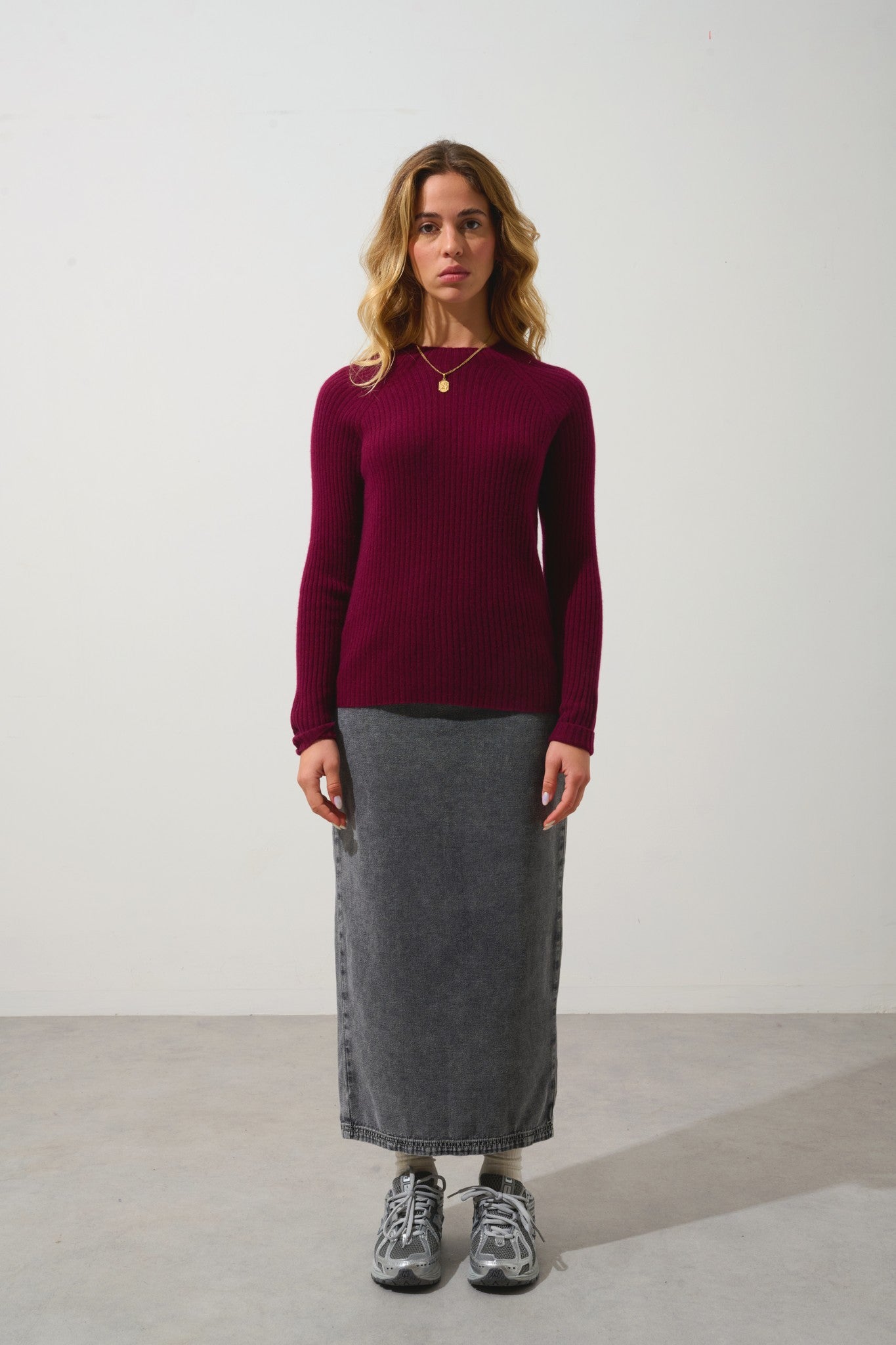 assia pull col montant boutons poignets bordeaux 100% cachemire