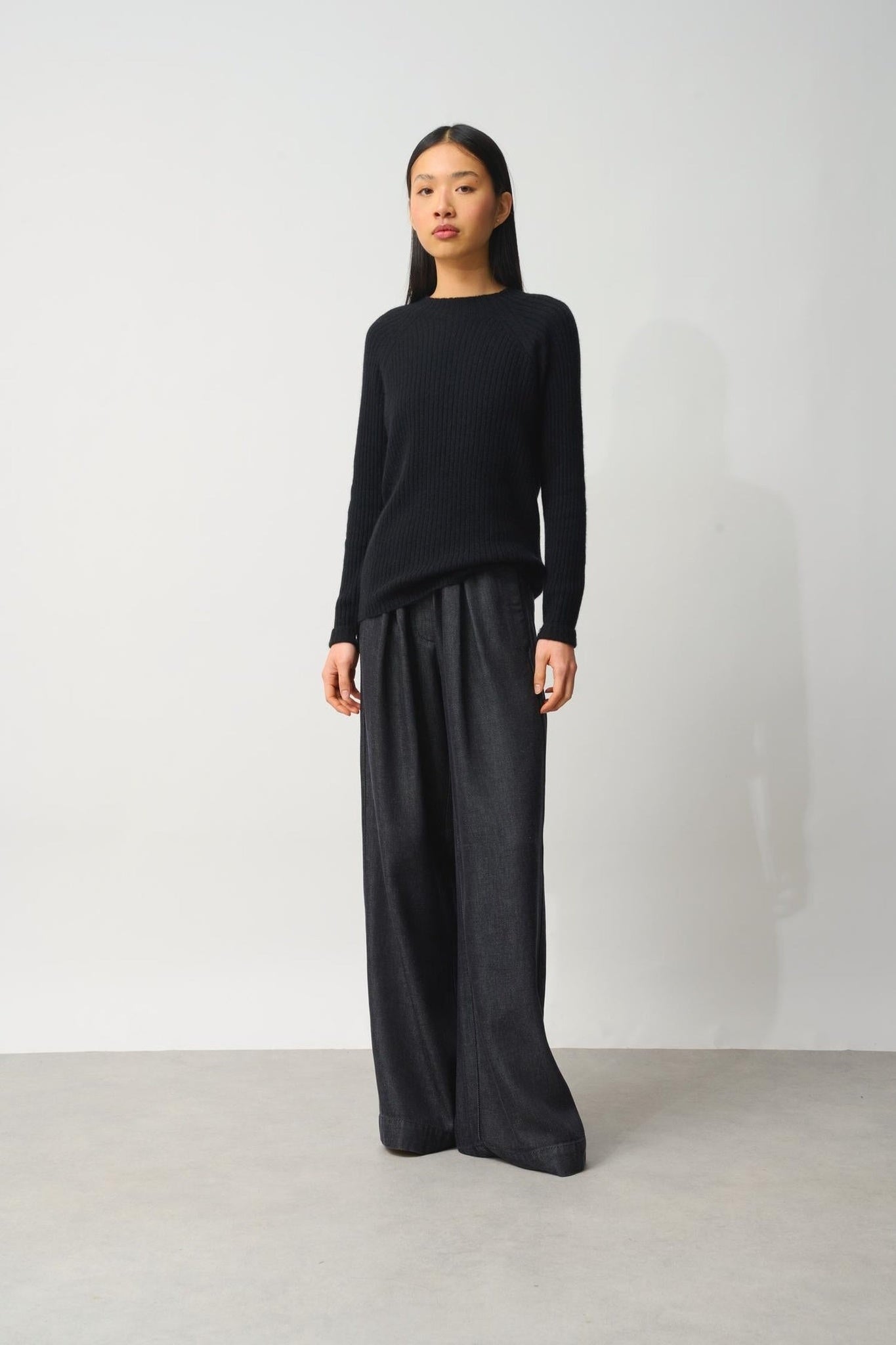 ASSIA pullover stand-up collar button cuffs black 100% cashmere