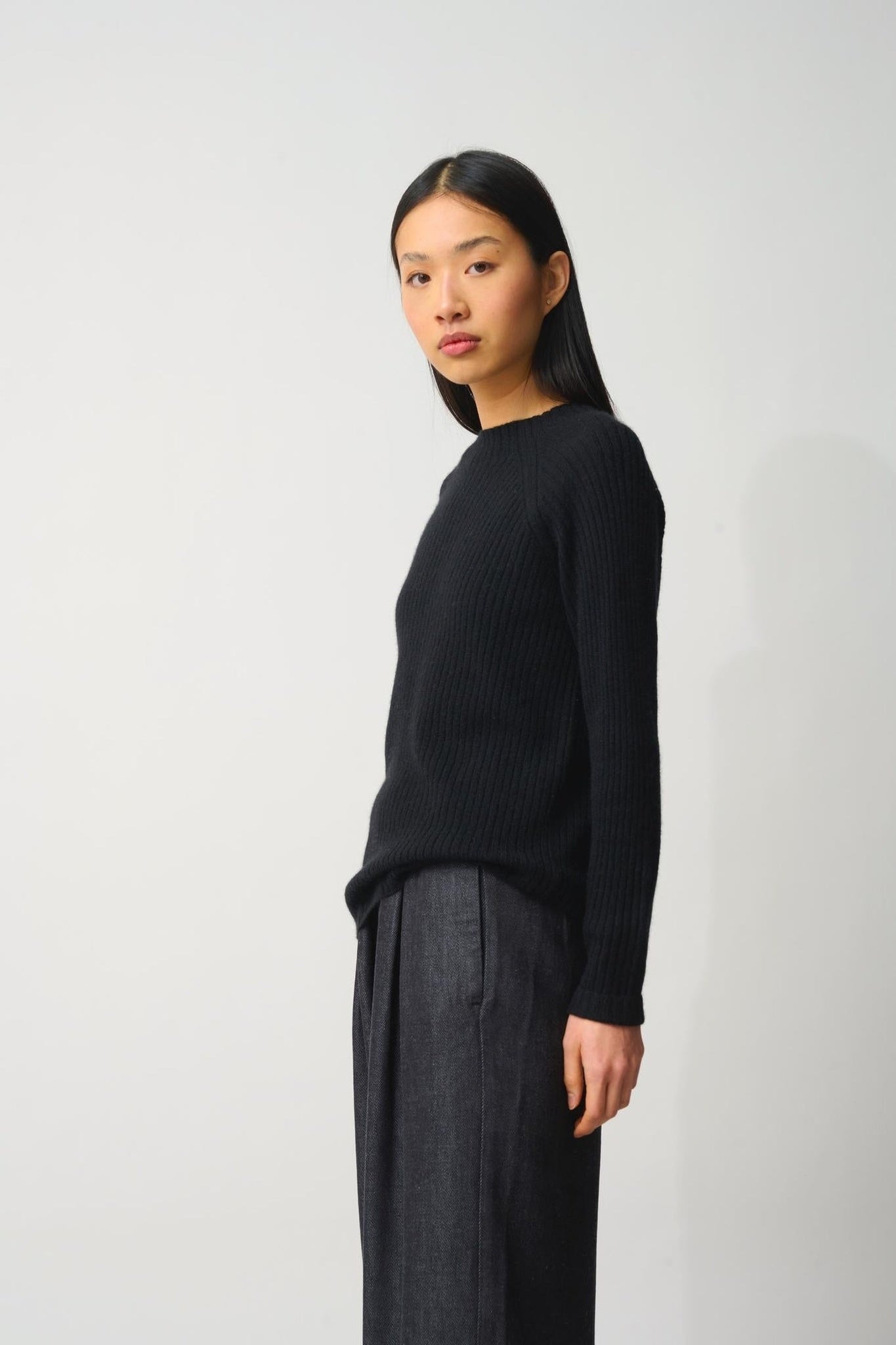 ASSIA pullover stand-up collar button cuffs black 100% cashmere