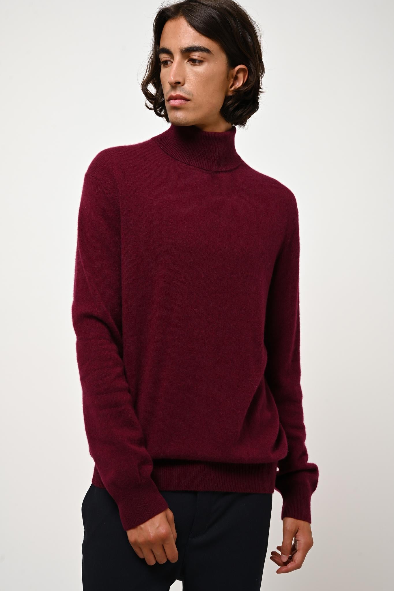 BANGE burgundy turtleneck sweater 100% cashmere