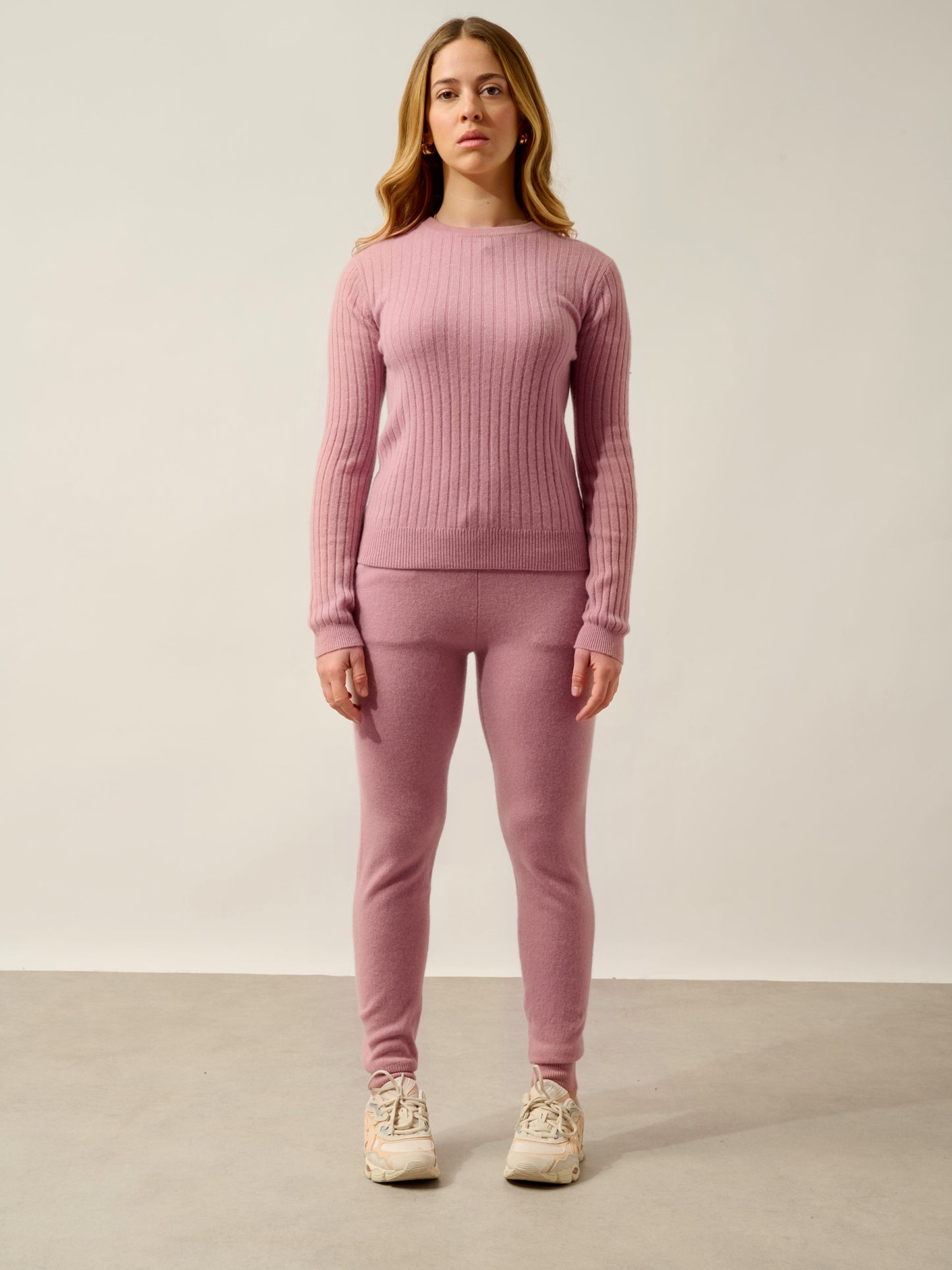 BELLA rosewood round-neck sweater 100% cashmere