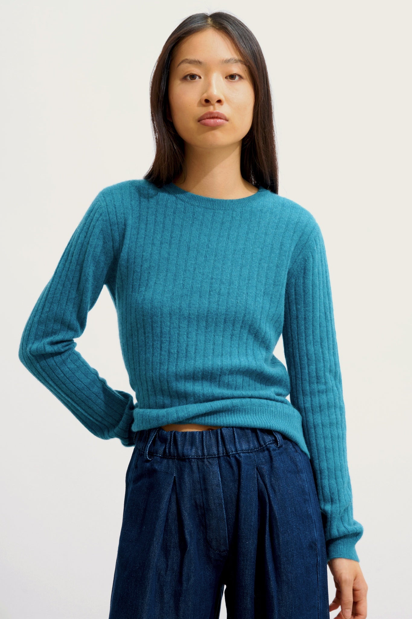 BELLA Round-Neck Sweater in Duck-Print Marble, 100% Cashmere