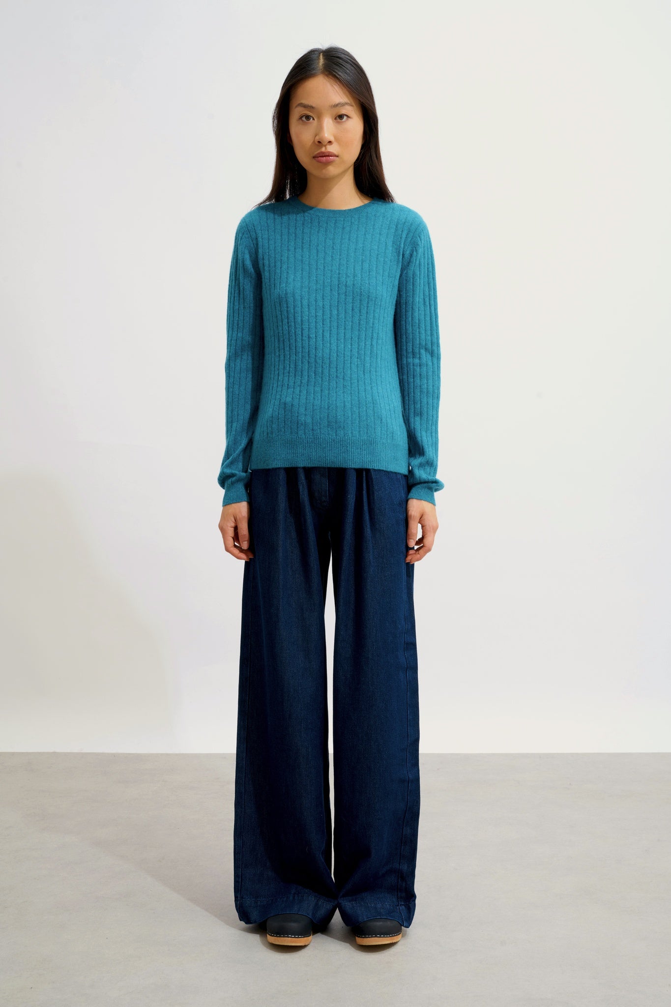 BELLA Round-Neck Sweater in Duck-Print Marble, 100% Cashmere