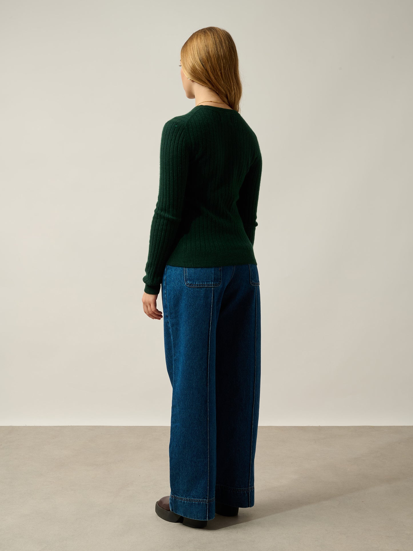 BELLA Pullover mit Rundhalsausschnitt Zypresse 100% Kaschmir