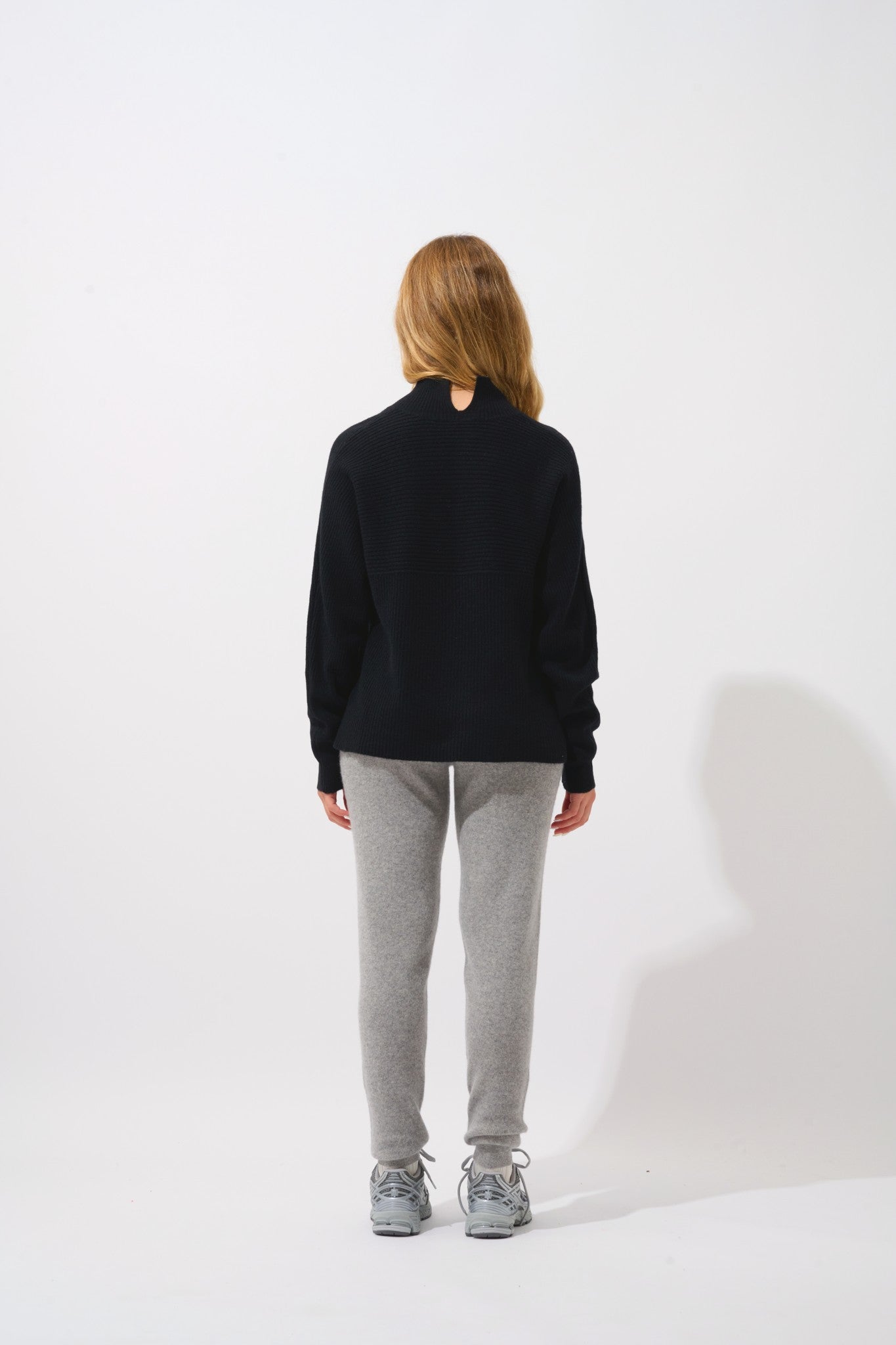 benedicte pull col montant noir 100% cachemire