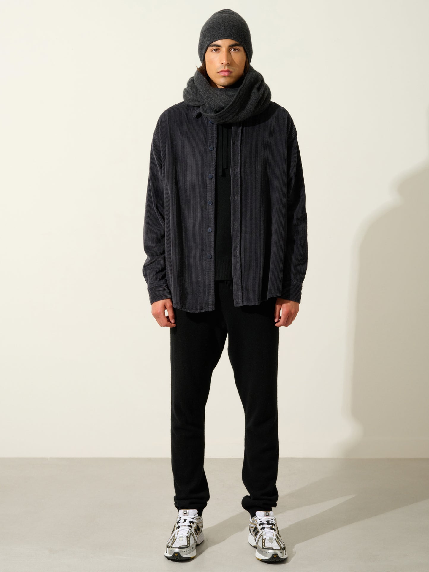 BICHET schwarze Jogginghose 100% Kaschmir