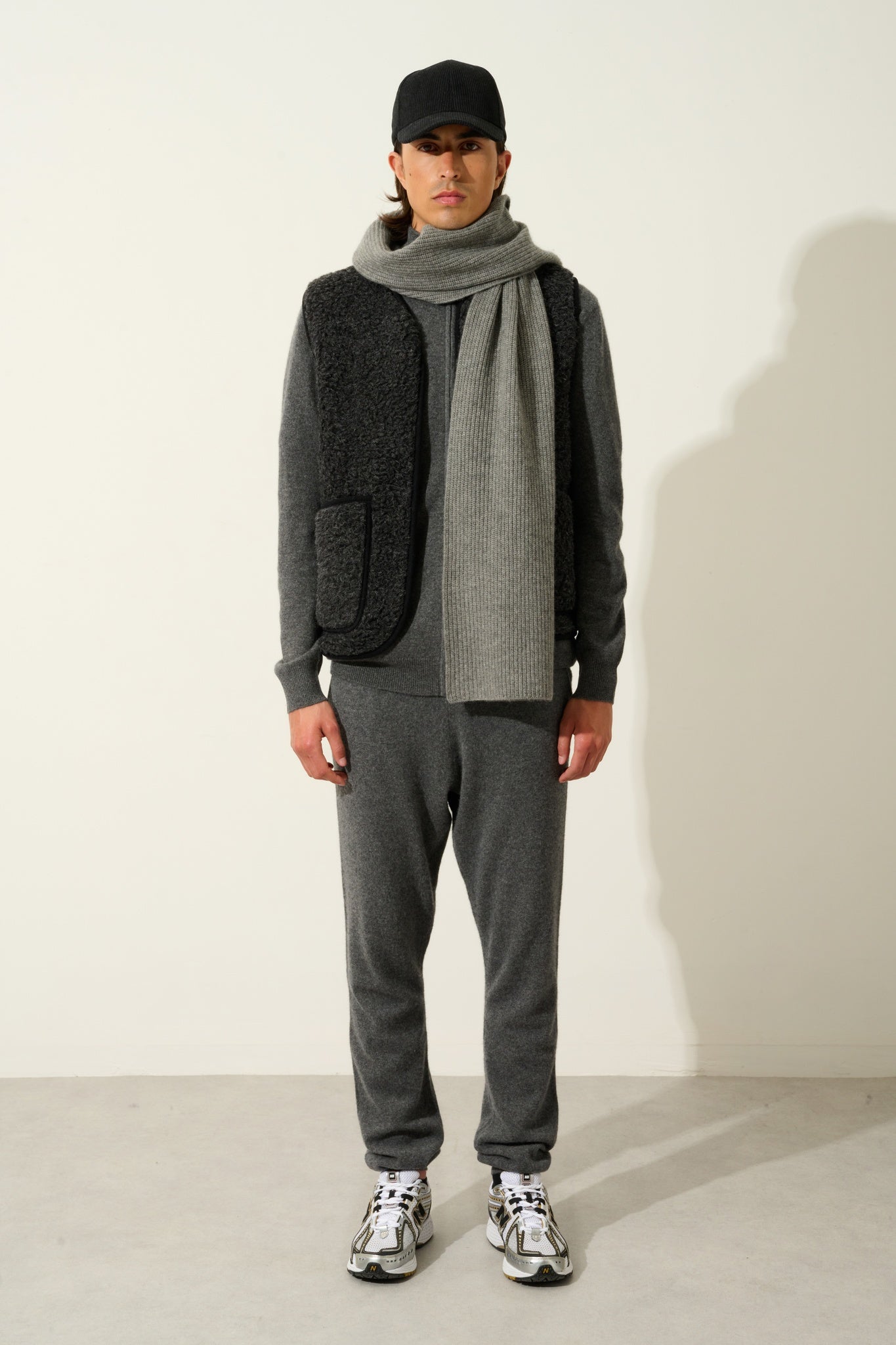 BICHET anthracite mottled jogging suit 100% cashmere