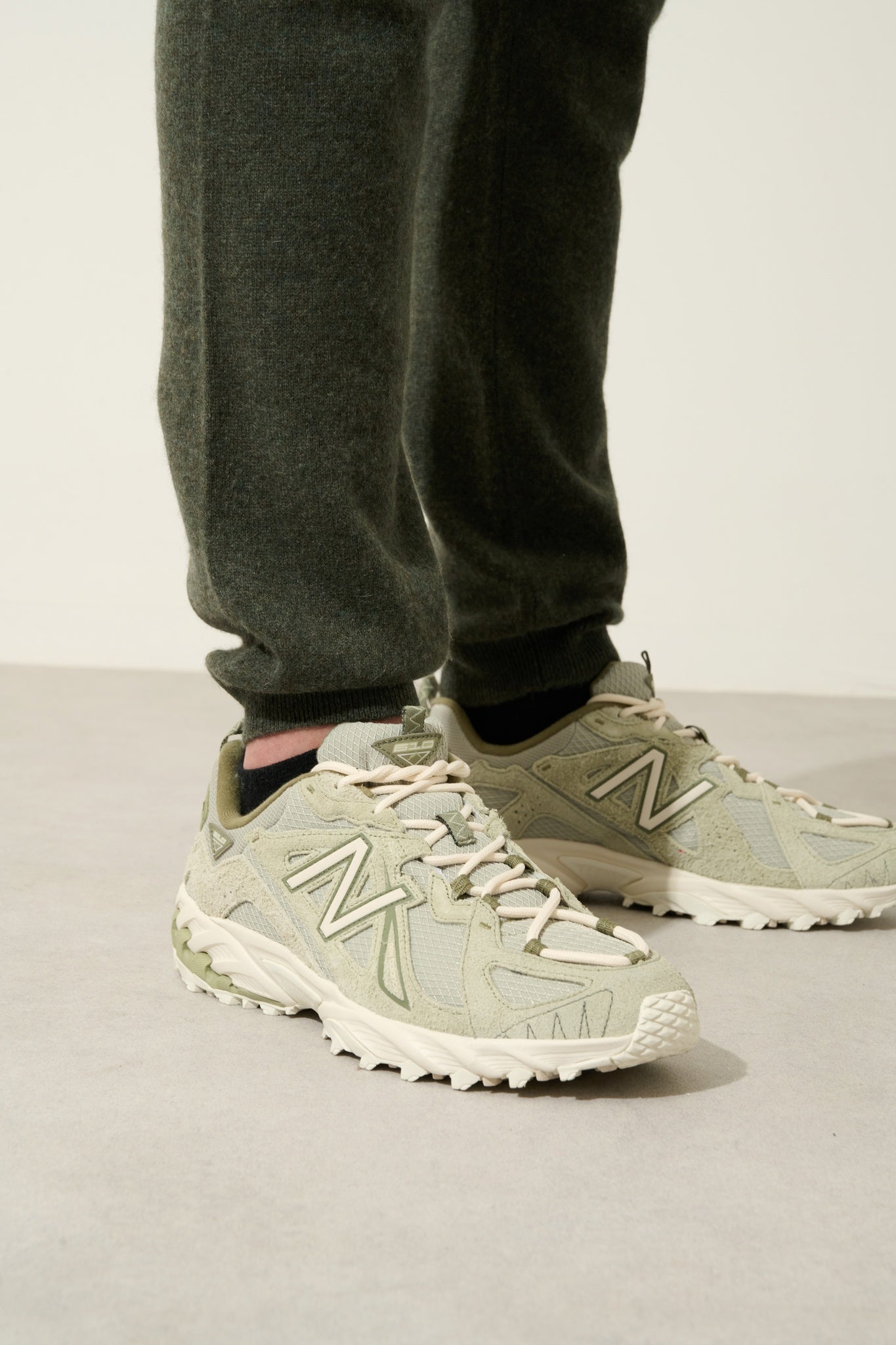 BICHET jogging kaki chiné 100% cachemire