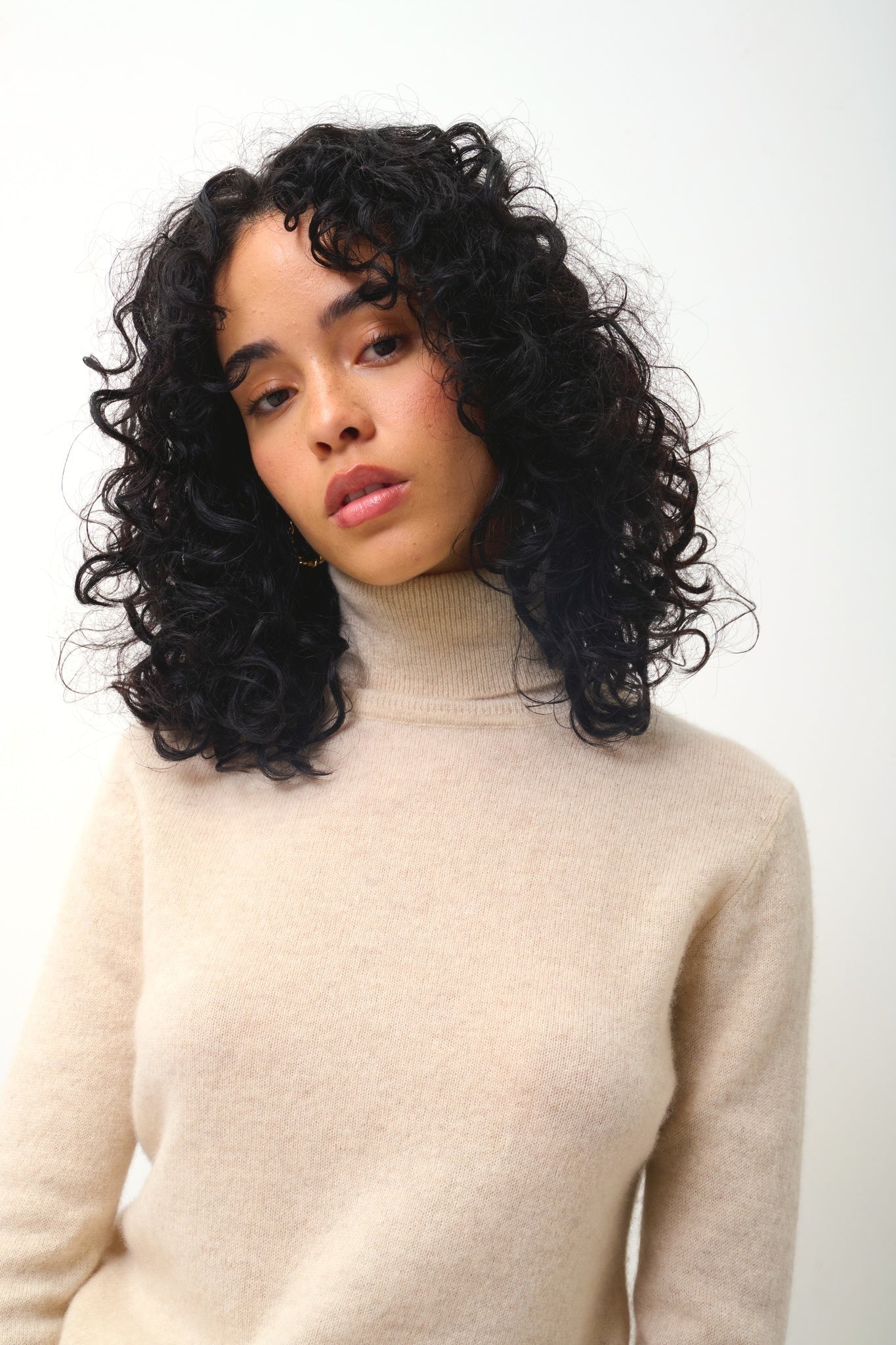 BISE oatmeal turtleneck sweater 100% cashmere