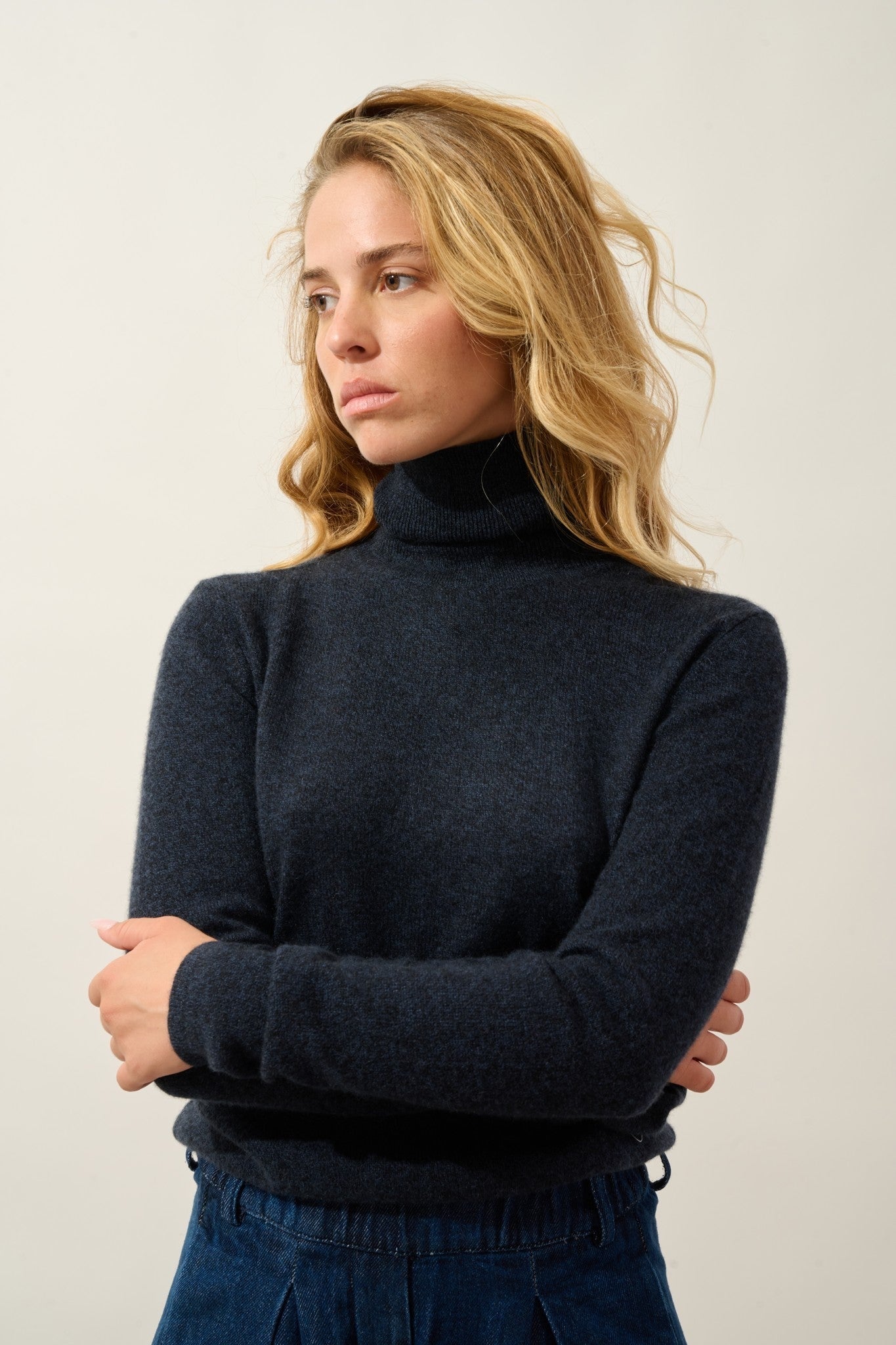 bise pull col roulé caviar 100% cachemire