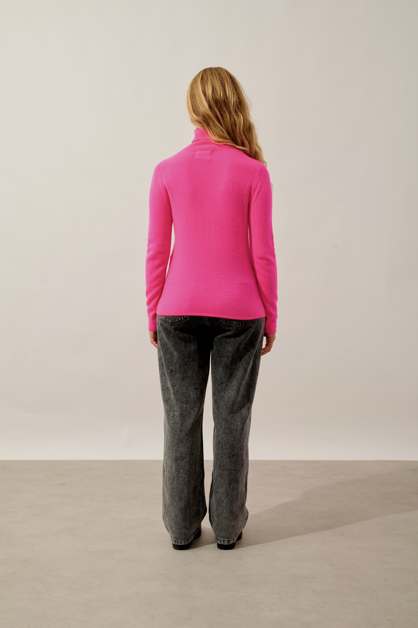 BISE pull col roulé flamand rose fluo 100% cachemire