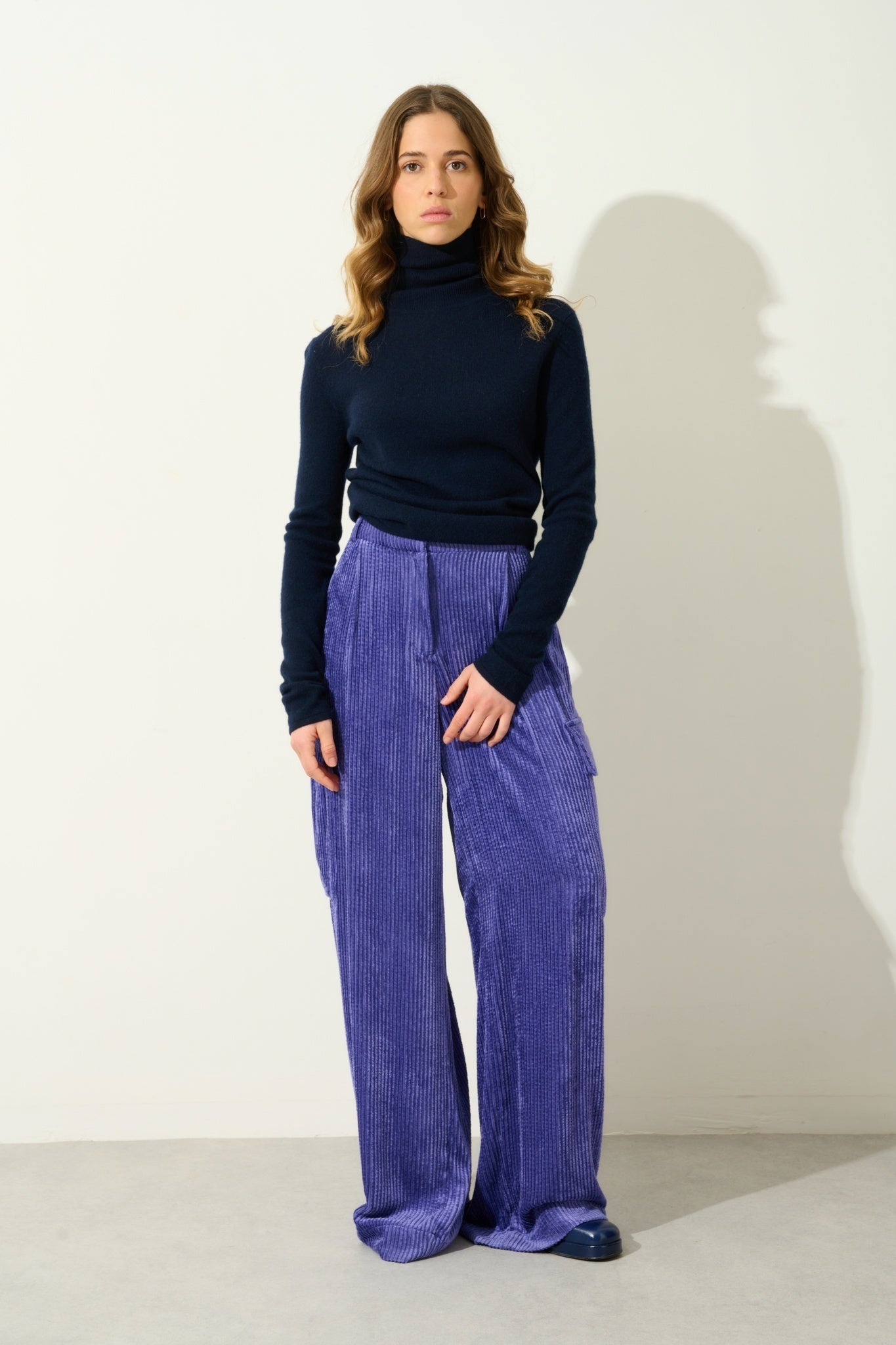 BISE navy turtleneck sweater 100% cashmere