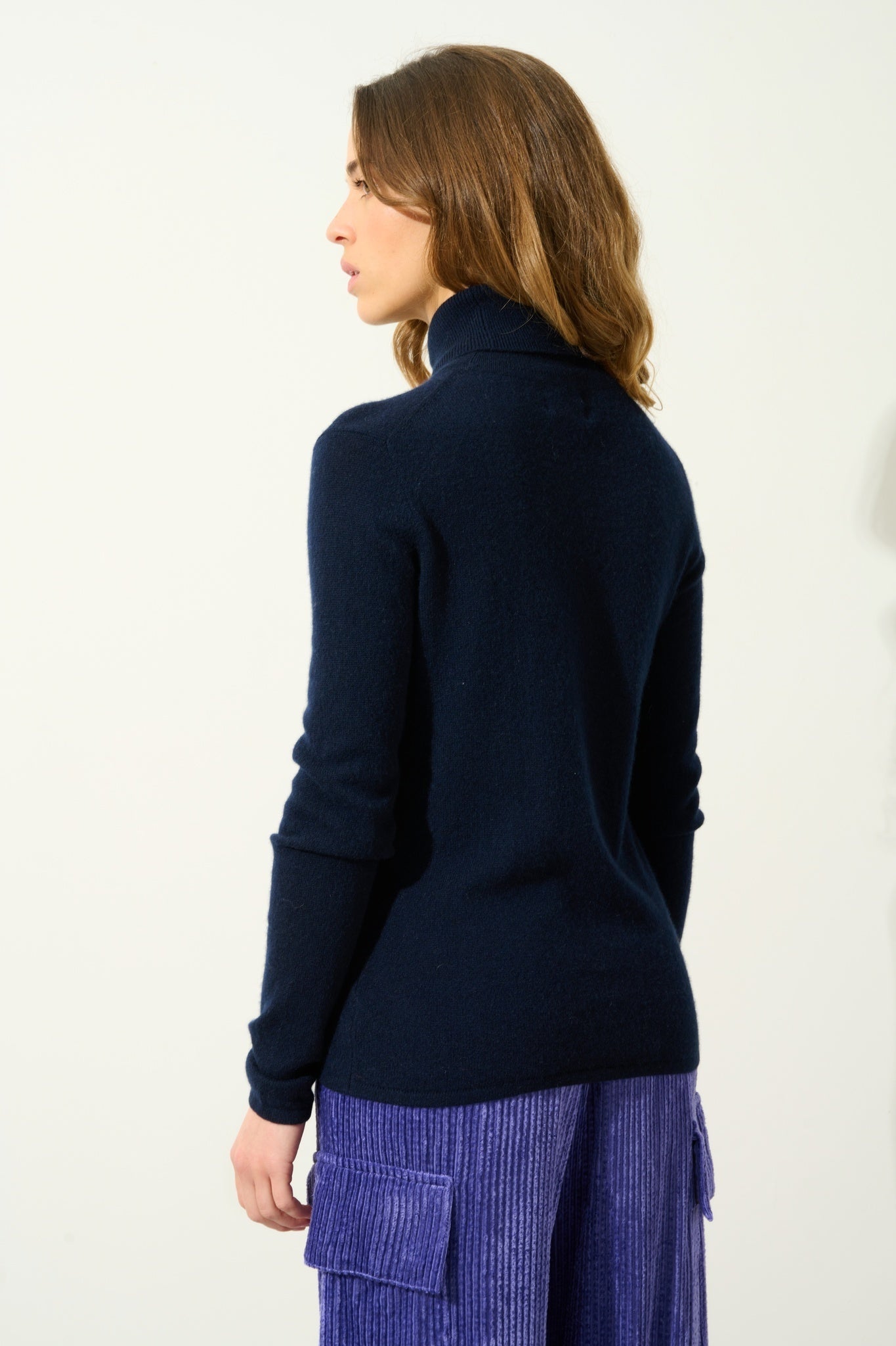 BISE navy turtleneck sweater 100% cashmere