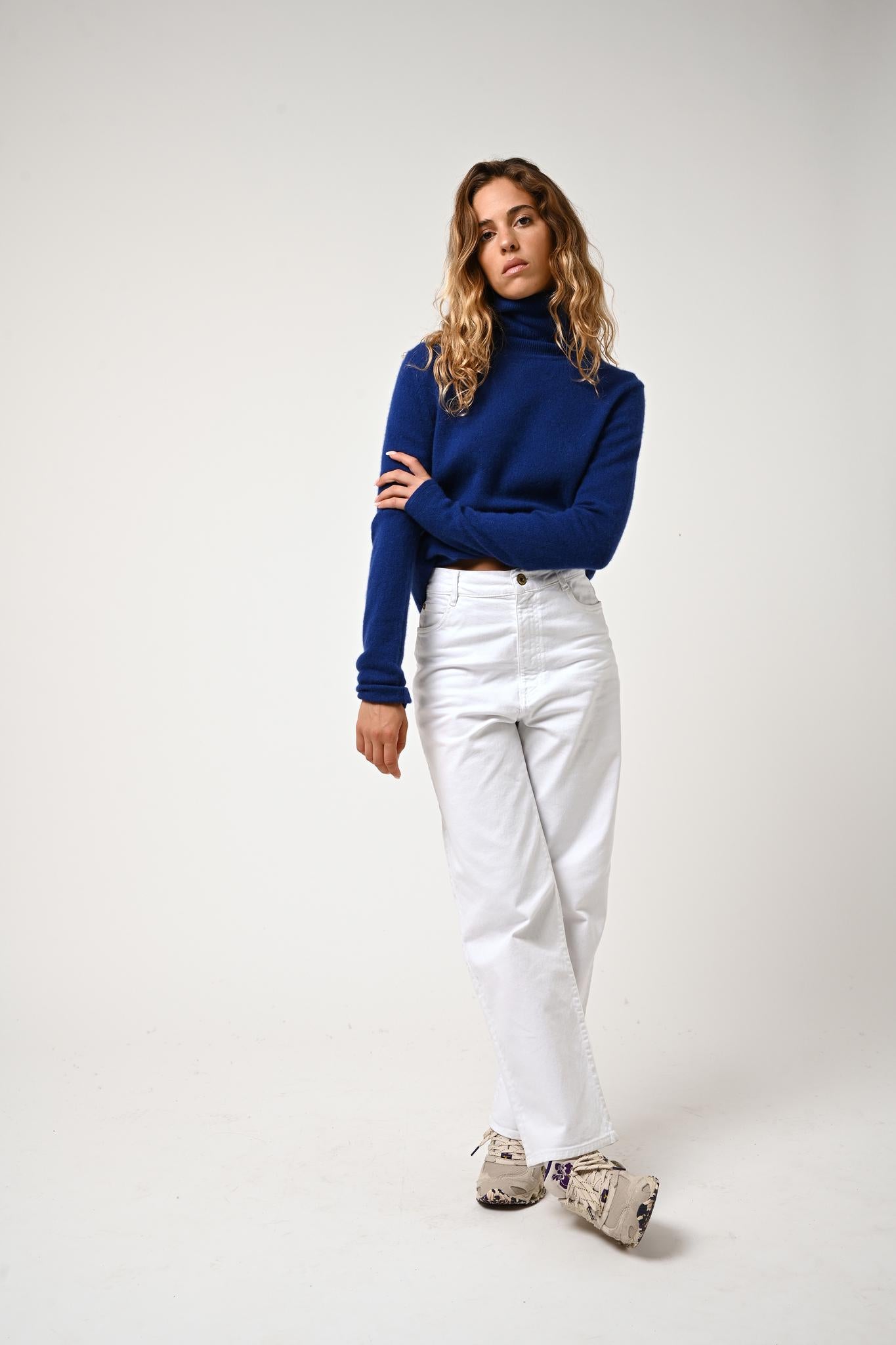 BISE ultramarine turtleneck sweater 100% cashmere