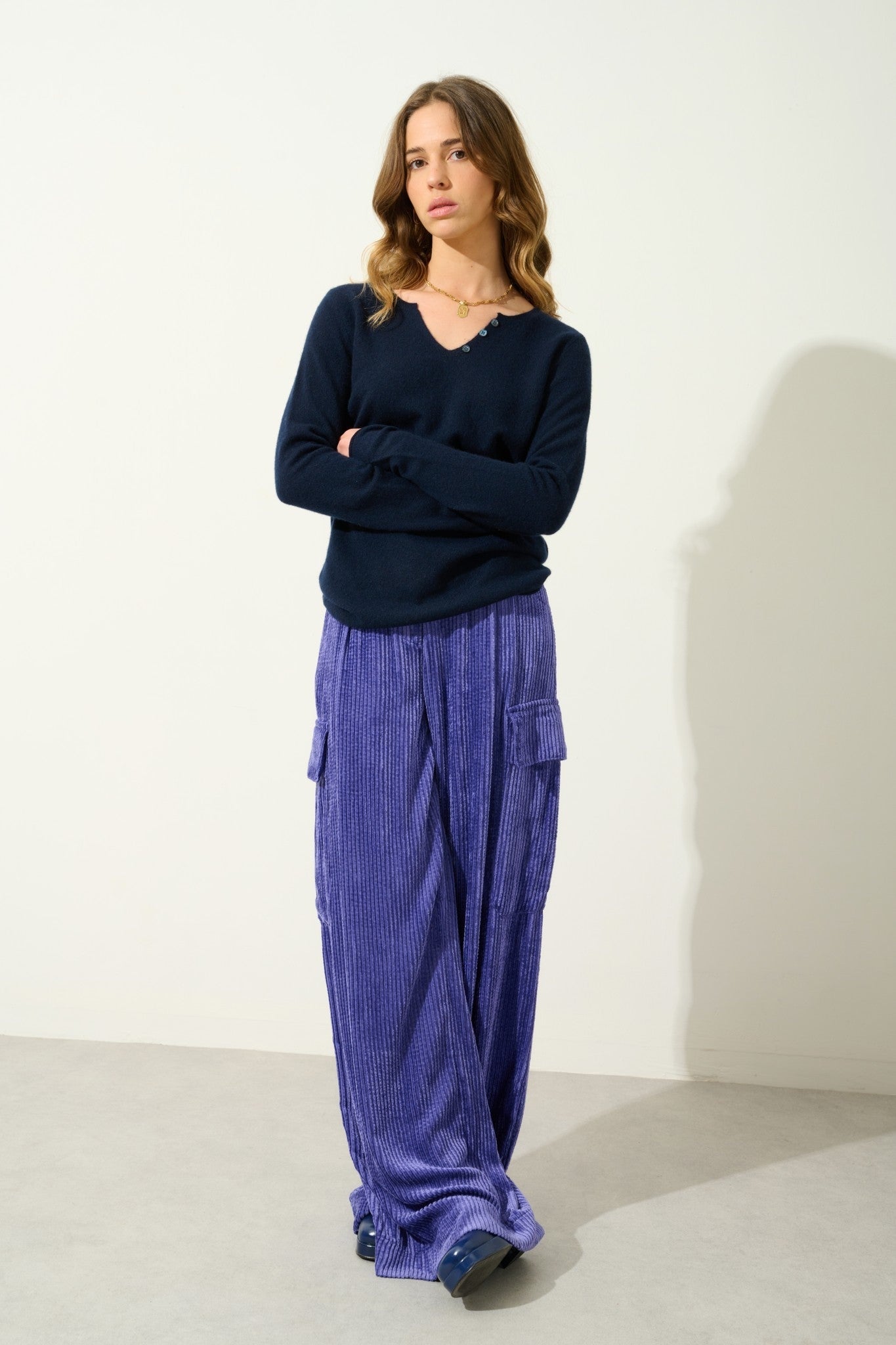 bodmin pull col tunisien navy 100% cachemire