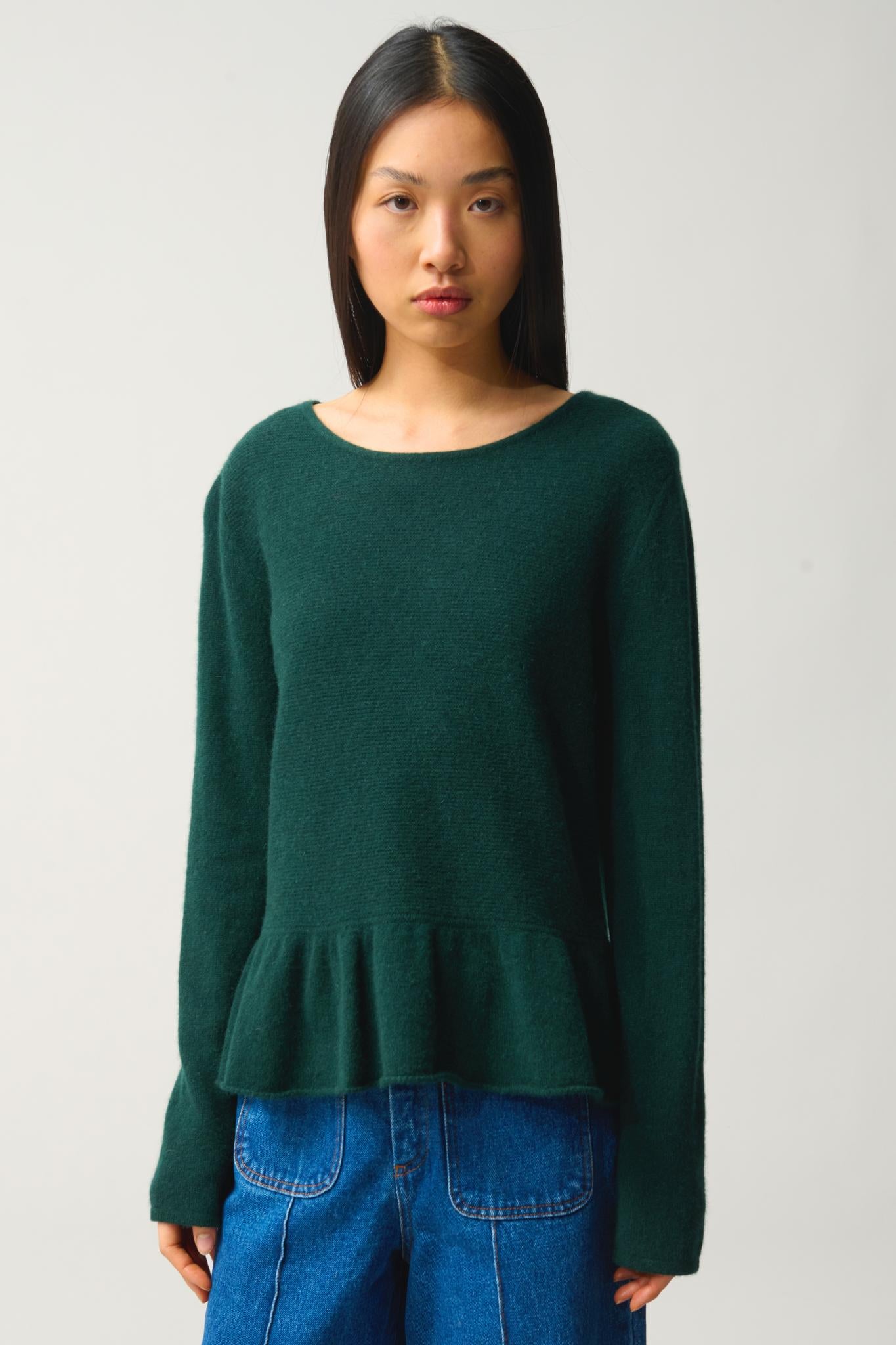 CADAIR Pullover mit Rundhalsausschnitt und Rüschen unten Zypresse 100% Kaschmir