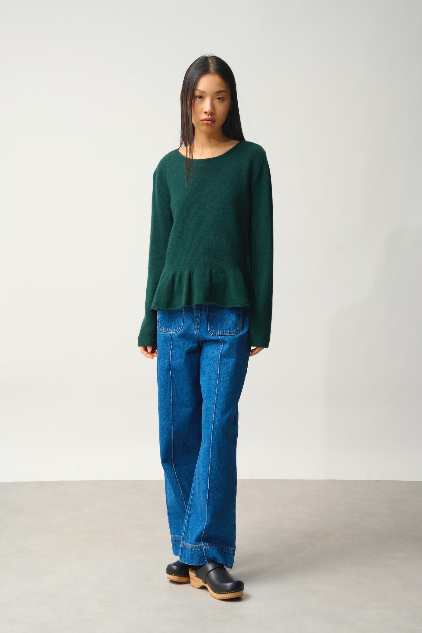 CADAIR Pullover mit Rundhalsausschnitt und Rüschen unten Zypresse 100% Kaschmir